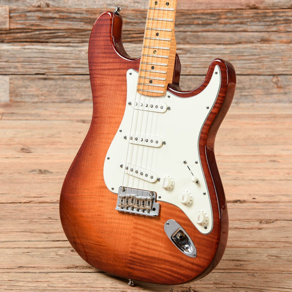 新版 USA Fender Select Stratocaster Series エレキギター