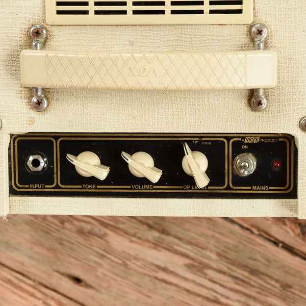 Vox AC4TV8 White – Chicago Music Exchange