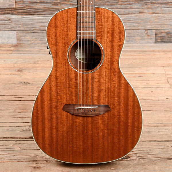 Breedlove parlor deals guitar