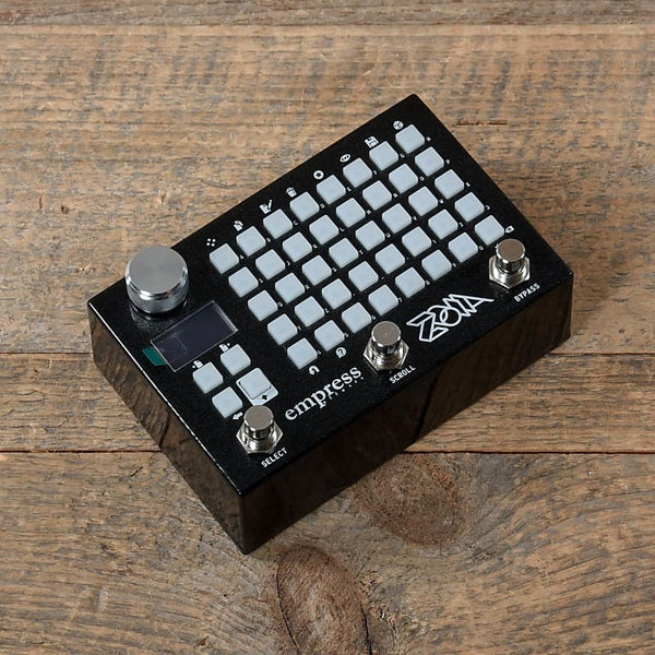 Empress Zoia Modular Synthesizer Multi-Effect Pedal – Chicago