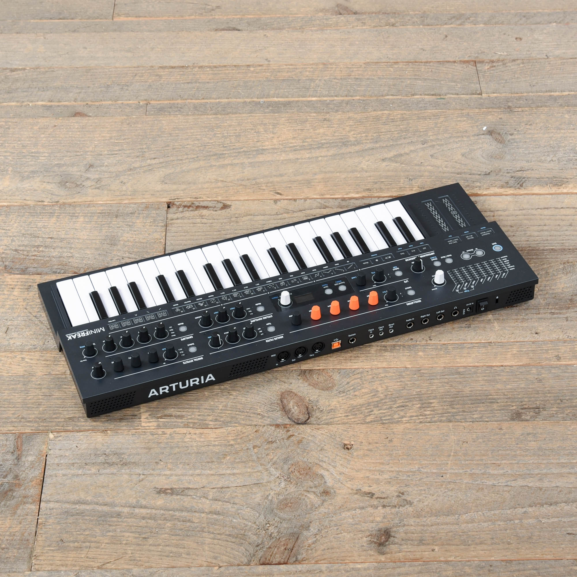 Arturia MiniFreak Polyphonic Hybrid Keyboard Synthesizer Keyboards and Synths / Synths / Digital Synths