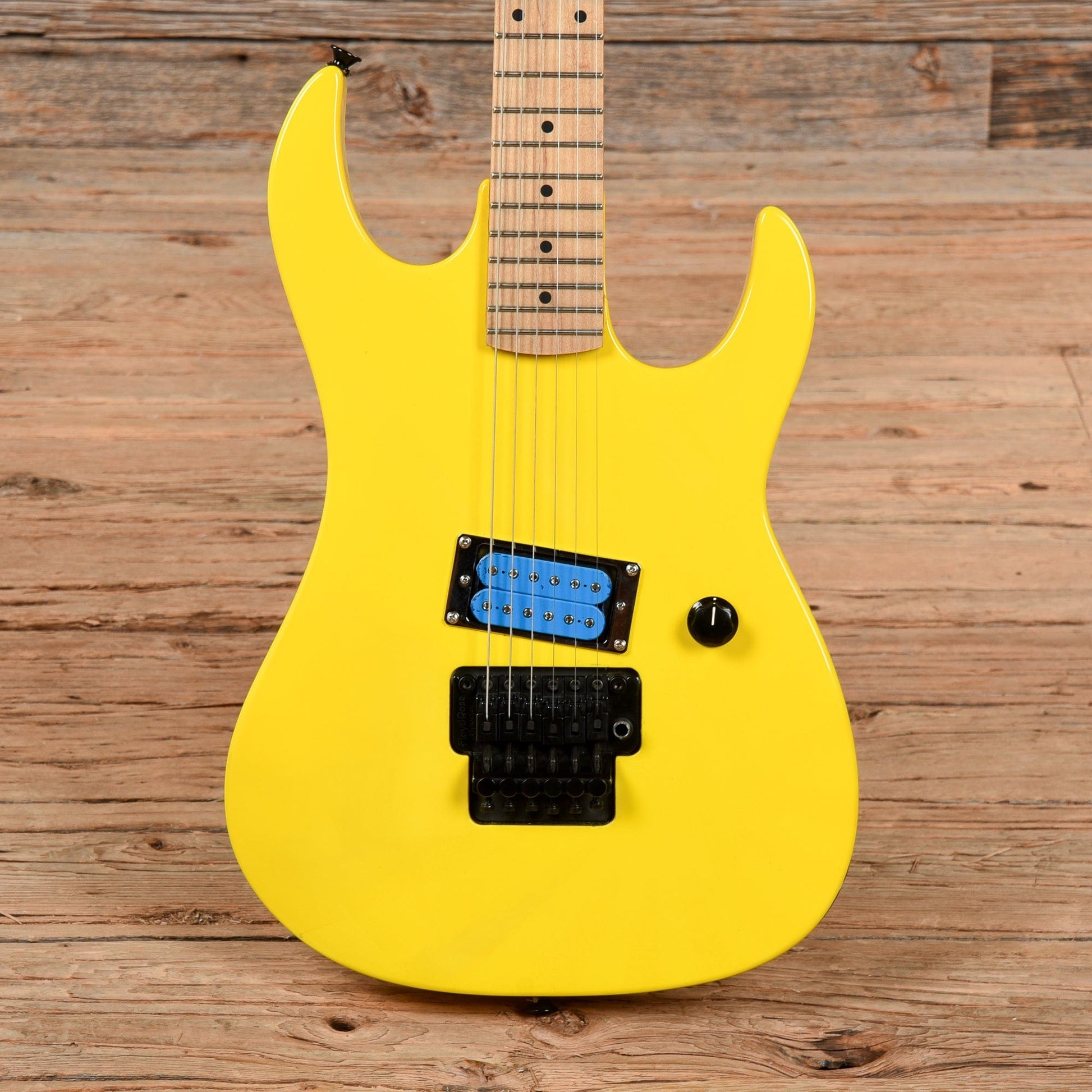 B.C. Rich Gunslinger Retro Yellow 2012 Electric Guitars / Solid Body