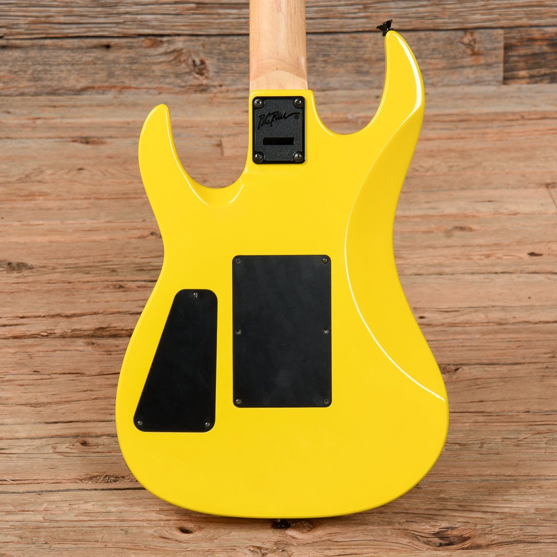 B.C. Rich Gunslinger Retro Yellow 2012 Electric Guitars / Solid Body