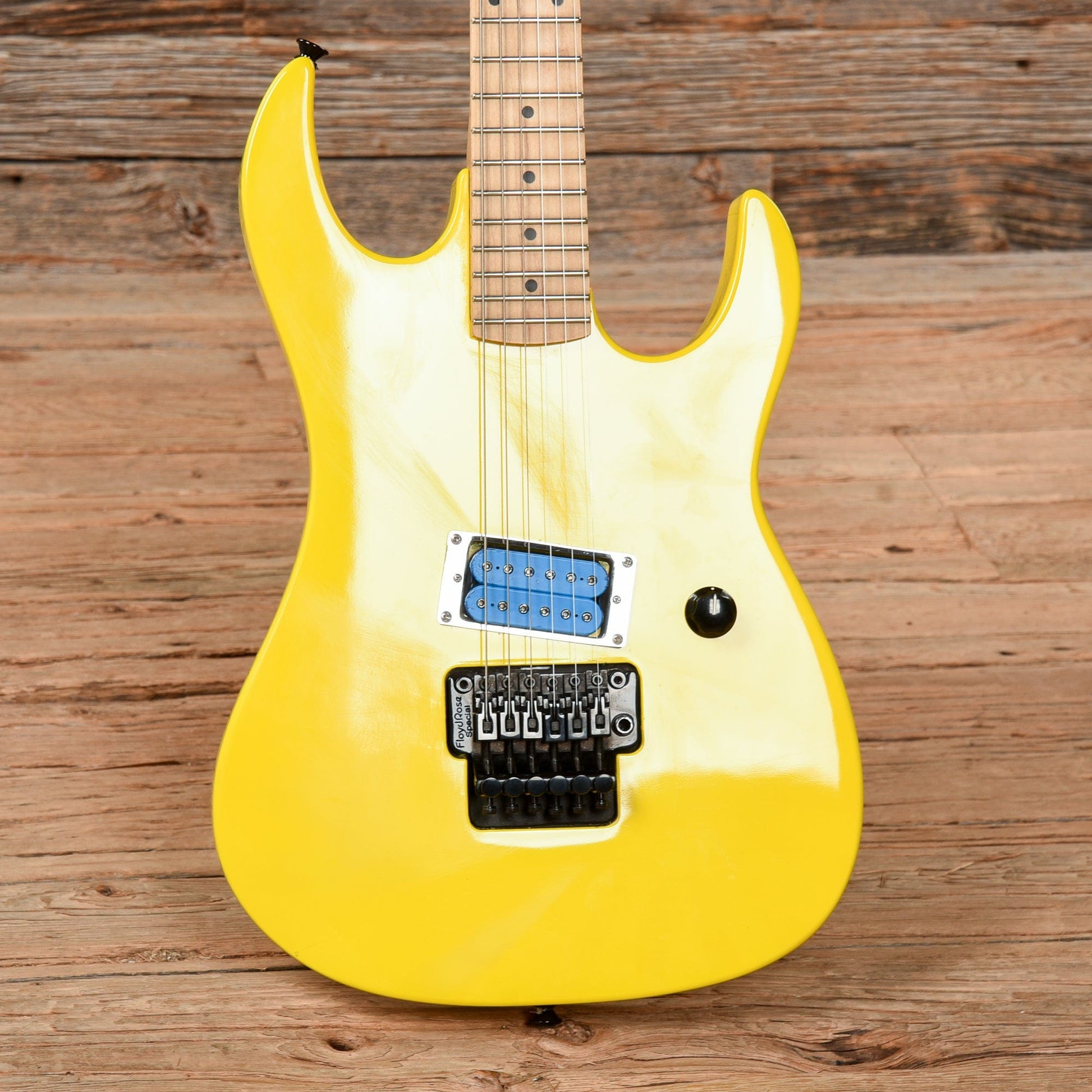 B.C. Rich Gunslinger Retro Yellow 2012 Electric Guitars / Solid Body