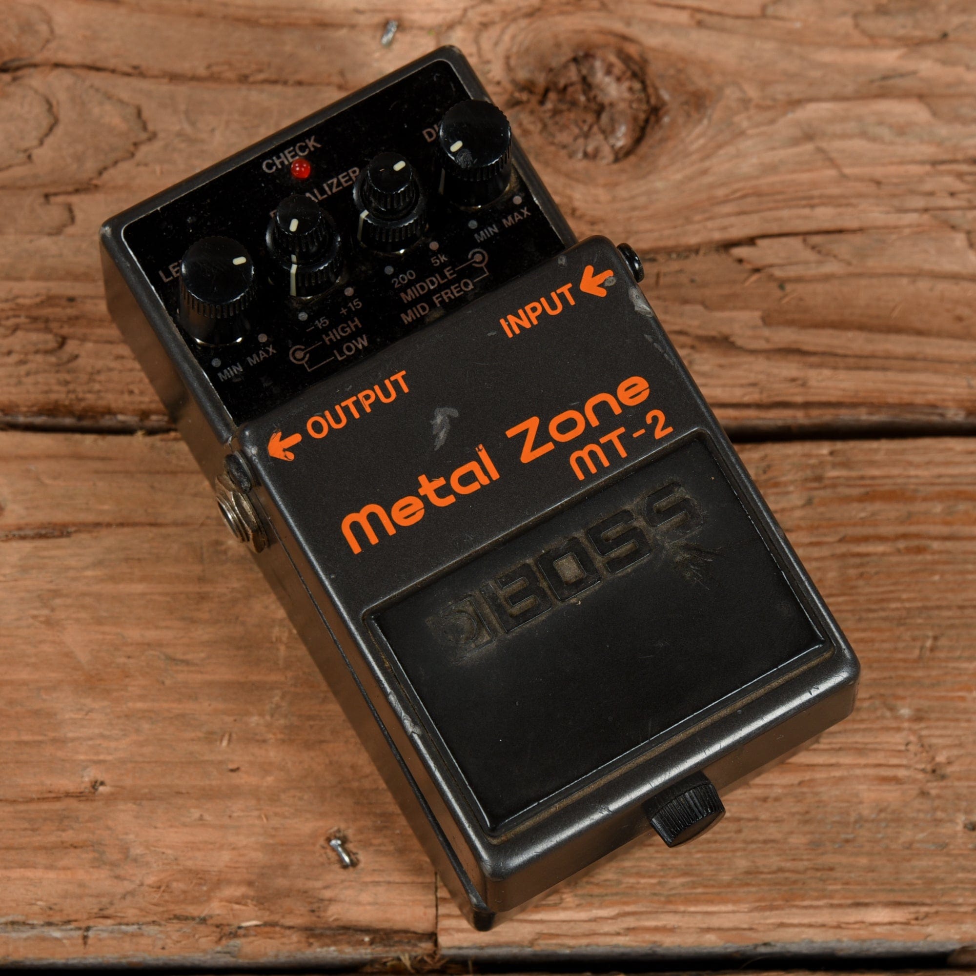 Boss MT-2 Metal Zone Distortion – Chicago Music Exchange