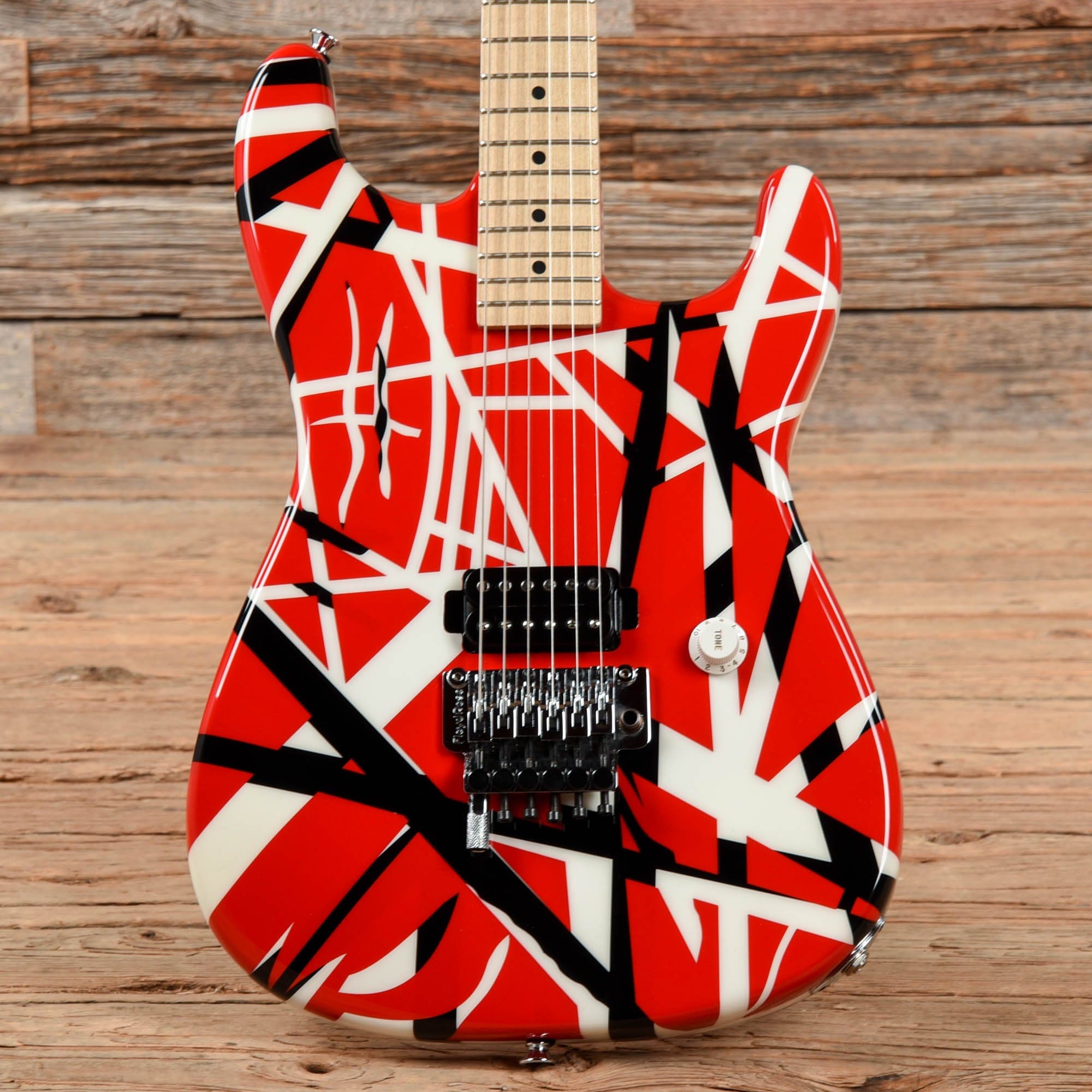 Charvel EVH Art Series Red / White / Black 2005 – Chicago Music Exchange