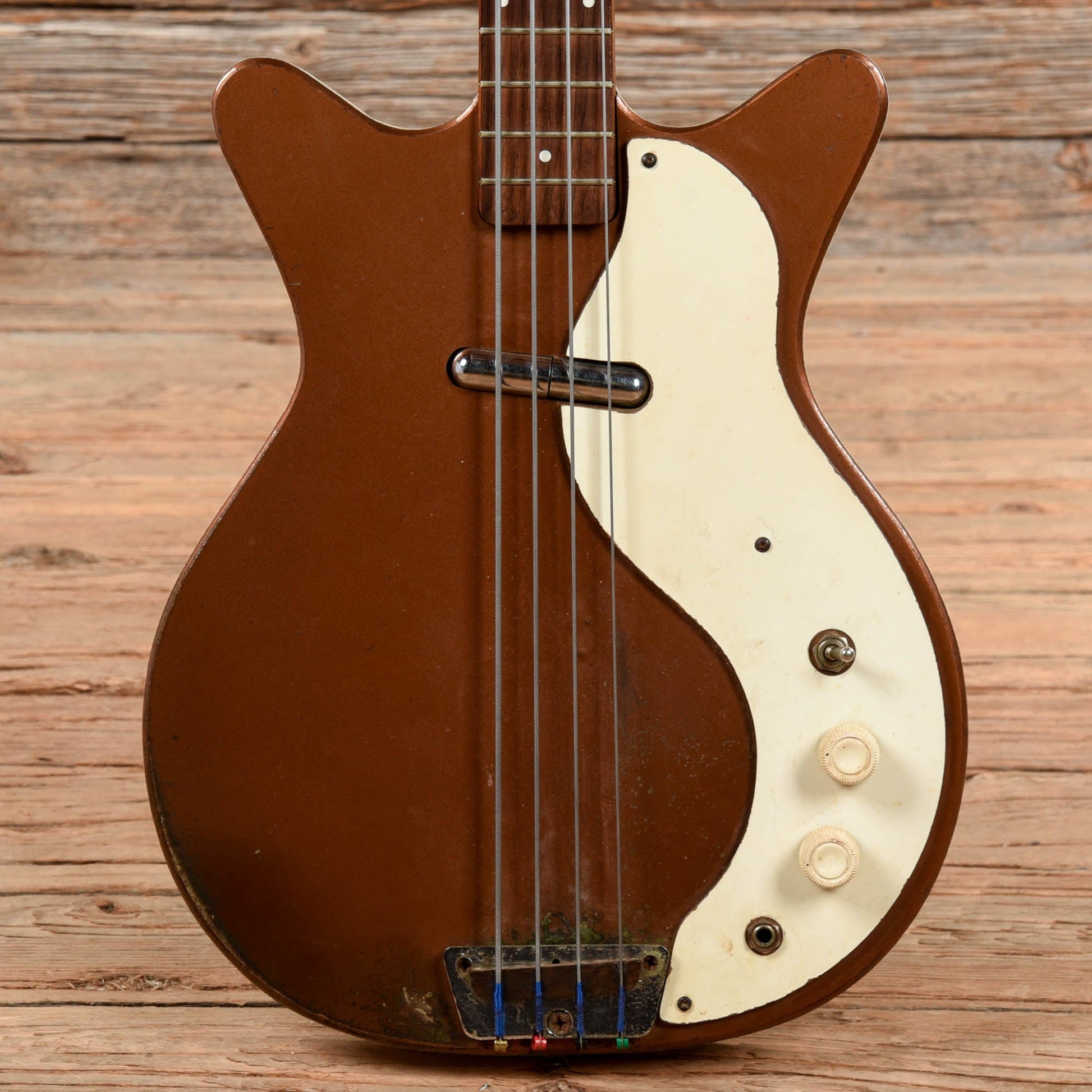 Danelectro 3412 Shorthorn Bass  1964 Bass Guitars / 4-String