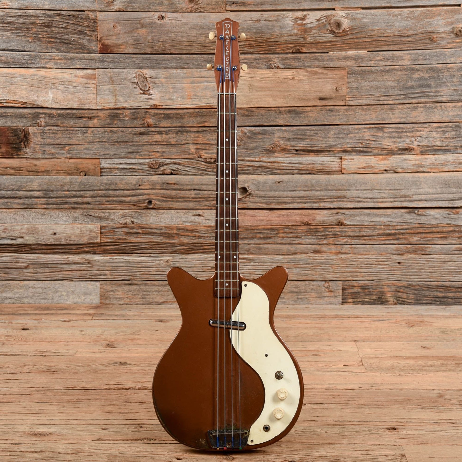 Danelectro 3412 Shorthorn Bass  1964 Bass Guitars / 4-String