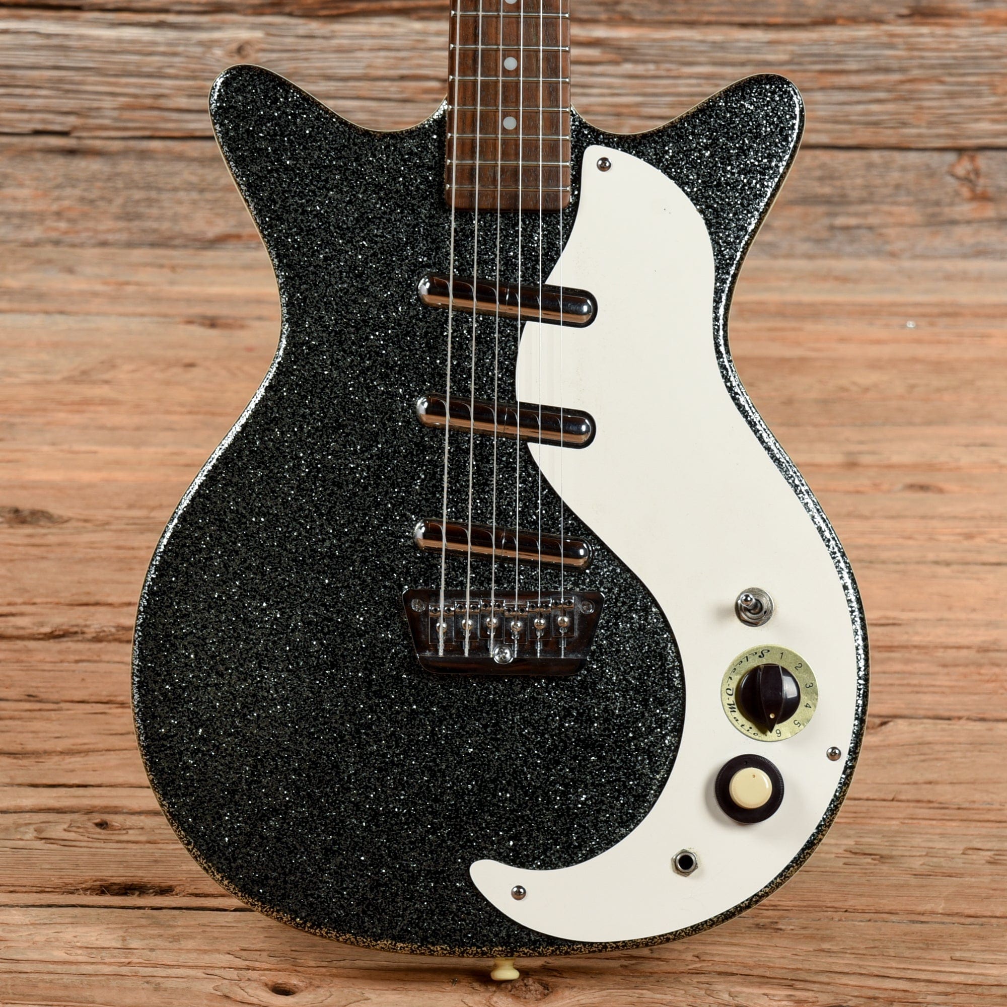 Danelectro DC-3 Silver Sparkle