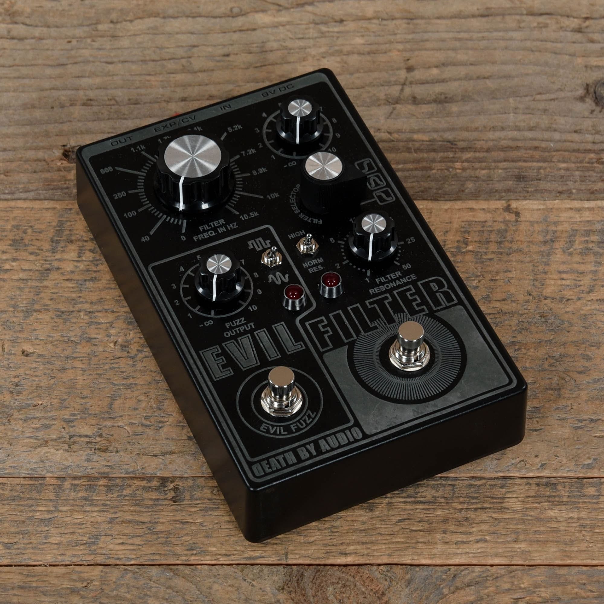 Death By Audio Evil Filter Octave Fuzz – Chicago Music Exchange