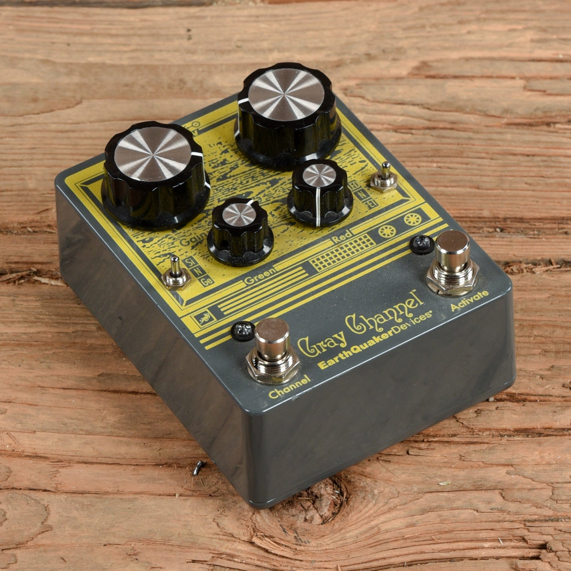 Earthquaker Devices Gray Channel – Chicago Music Exchange