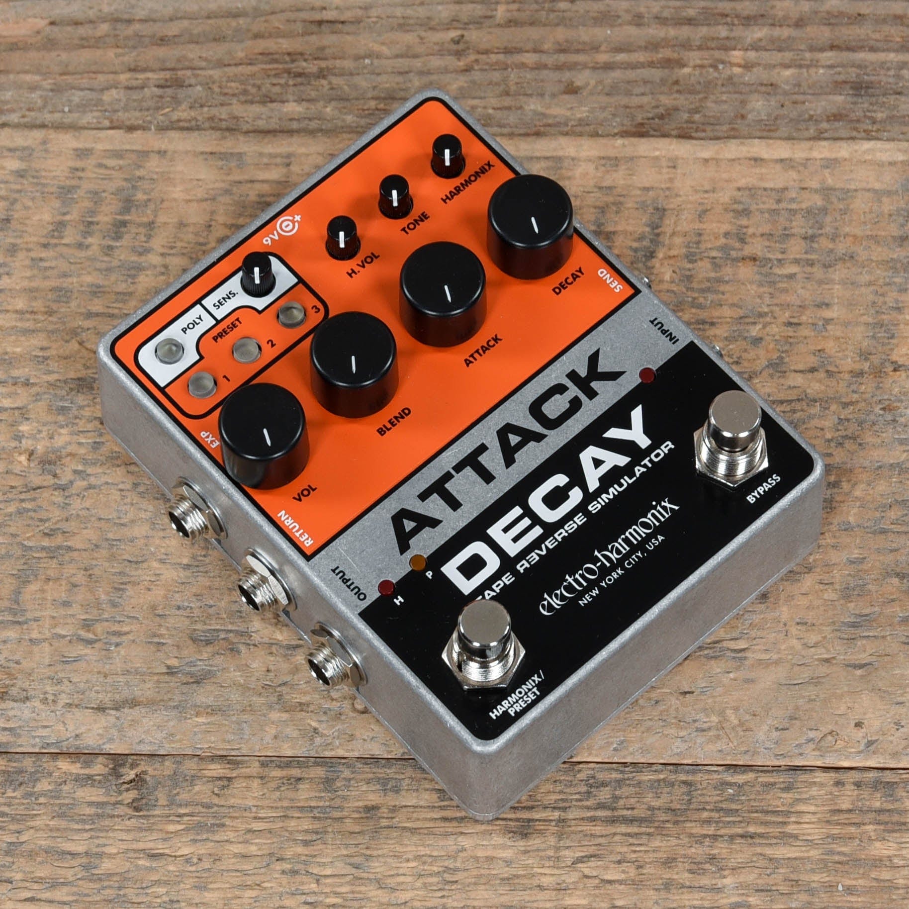 Electro-Harmonix Attack Decay Tape Reverse Simulator – Chicago