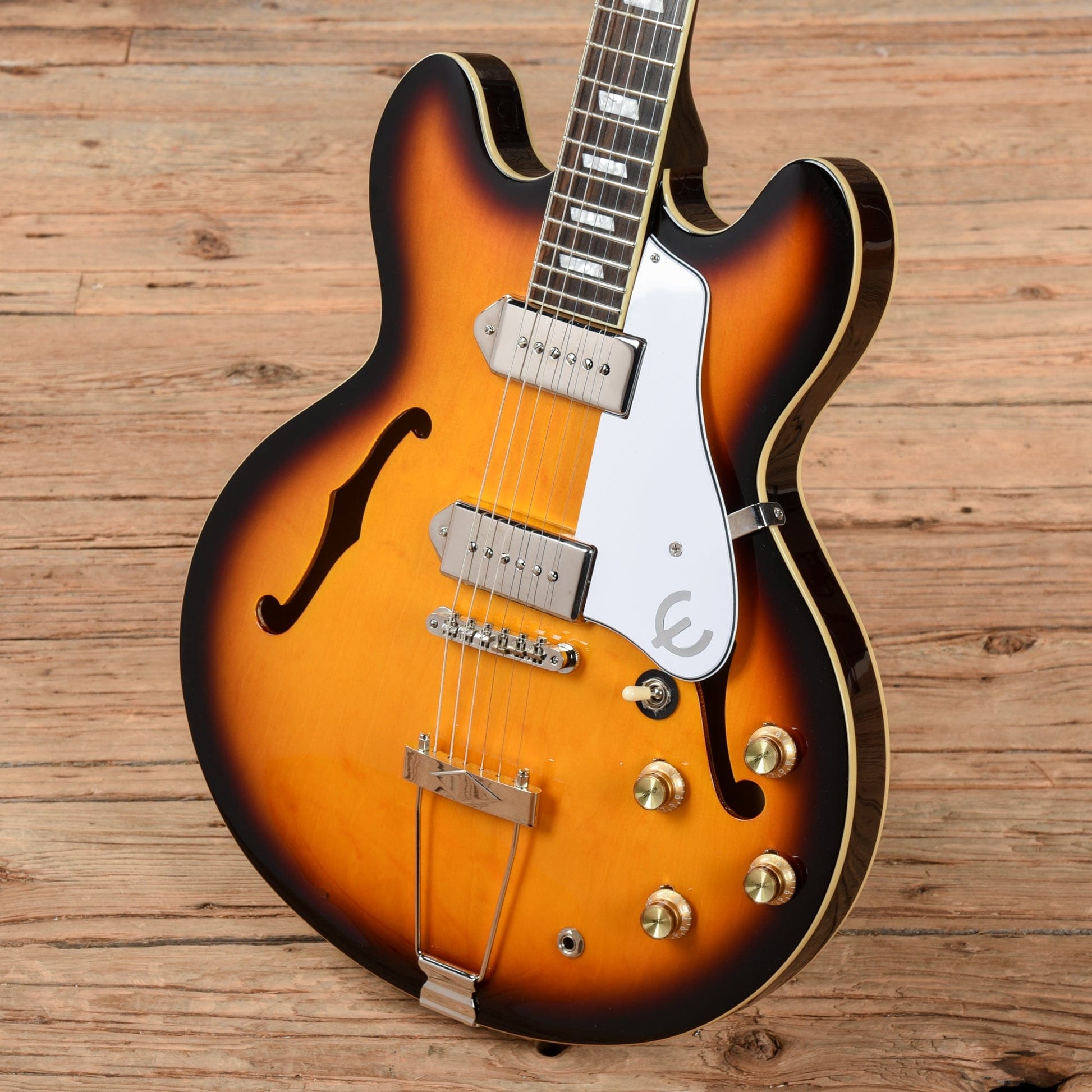 Epiphone "Inspired By" John Lennon Signature '65 Casino Sunburst Electric Guitars / Hollow Body