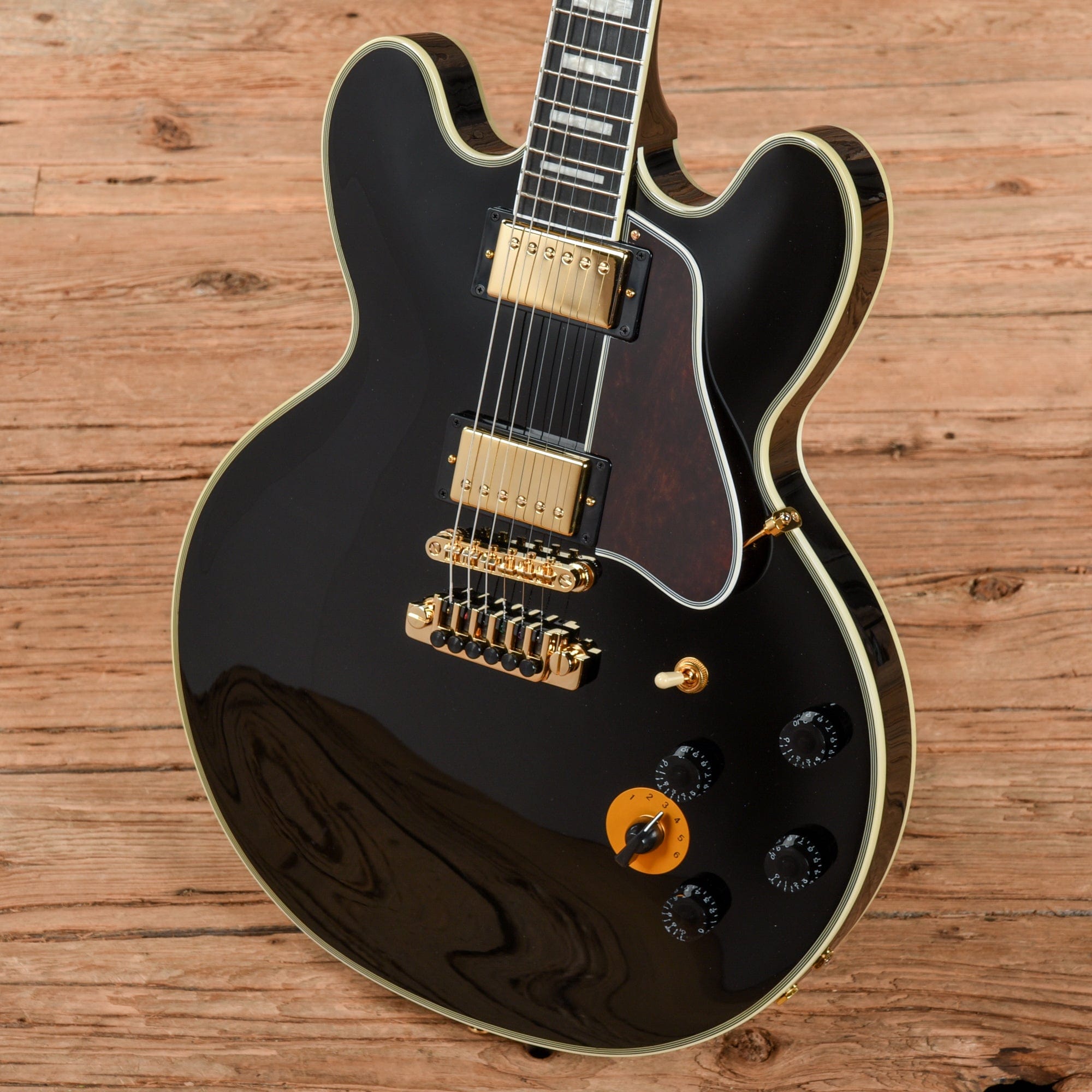 Epiphone BB King Lucille Ebony 2022 Electric Guitars / Semi-Hollow