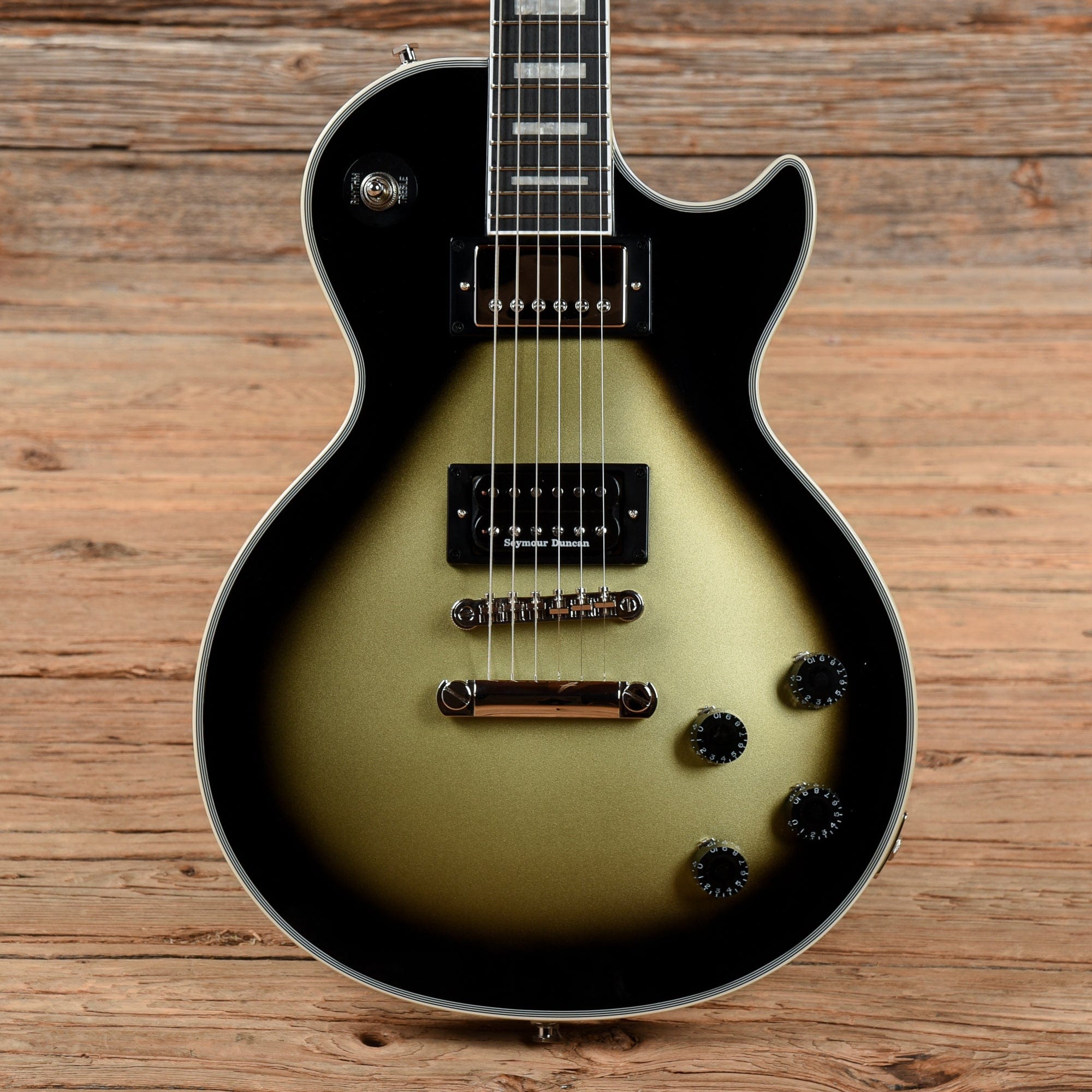 Epiphone Adam Jones Les Paul Custom Antique Silverburst Stud