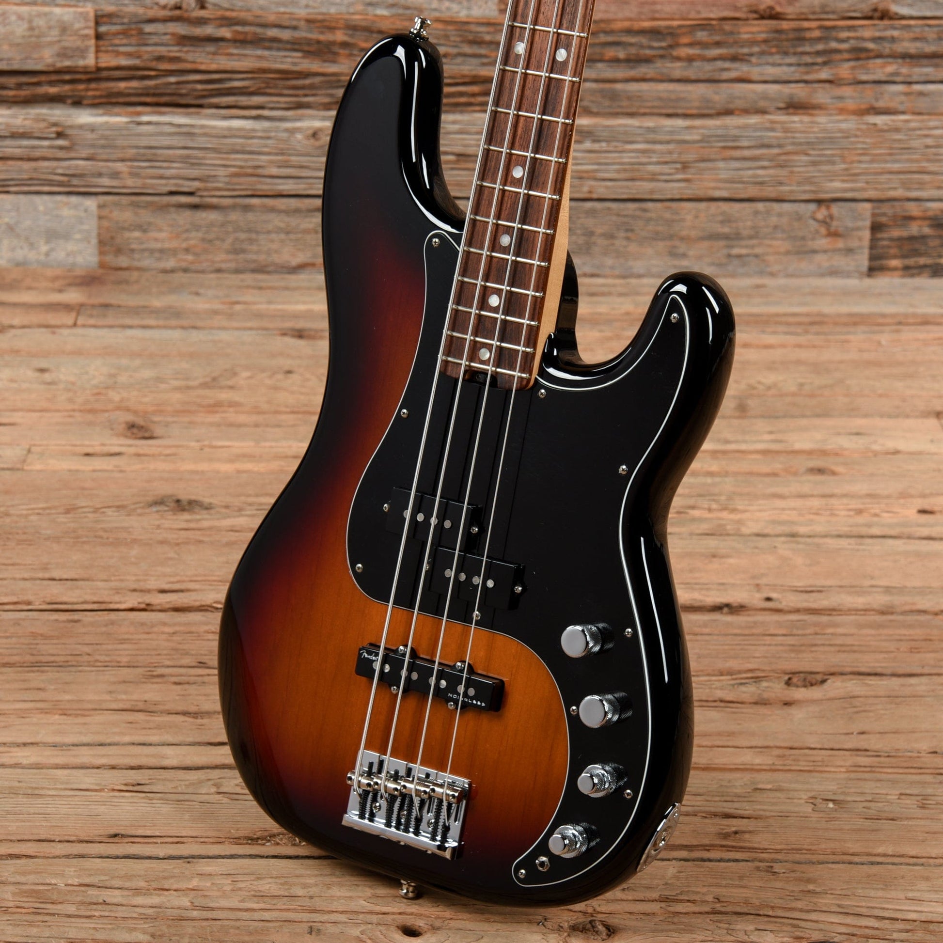 Fender American Elite Precision Bass Sunburst 2015 Bass Guitars / 4-String