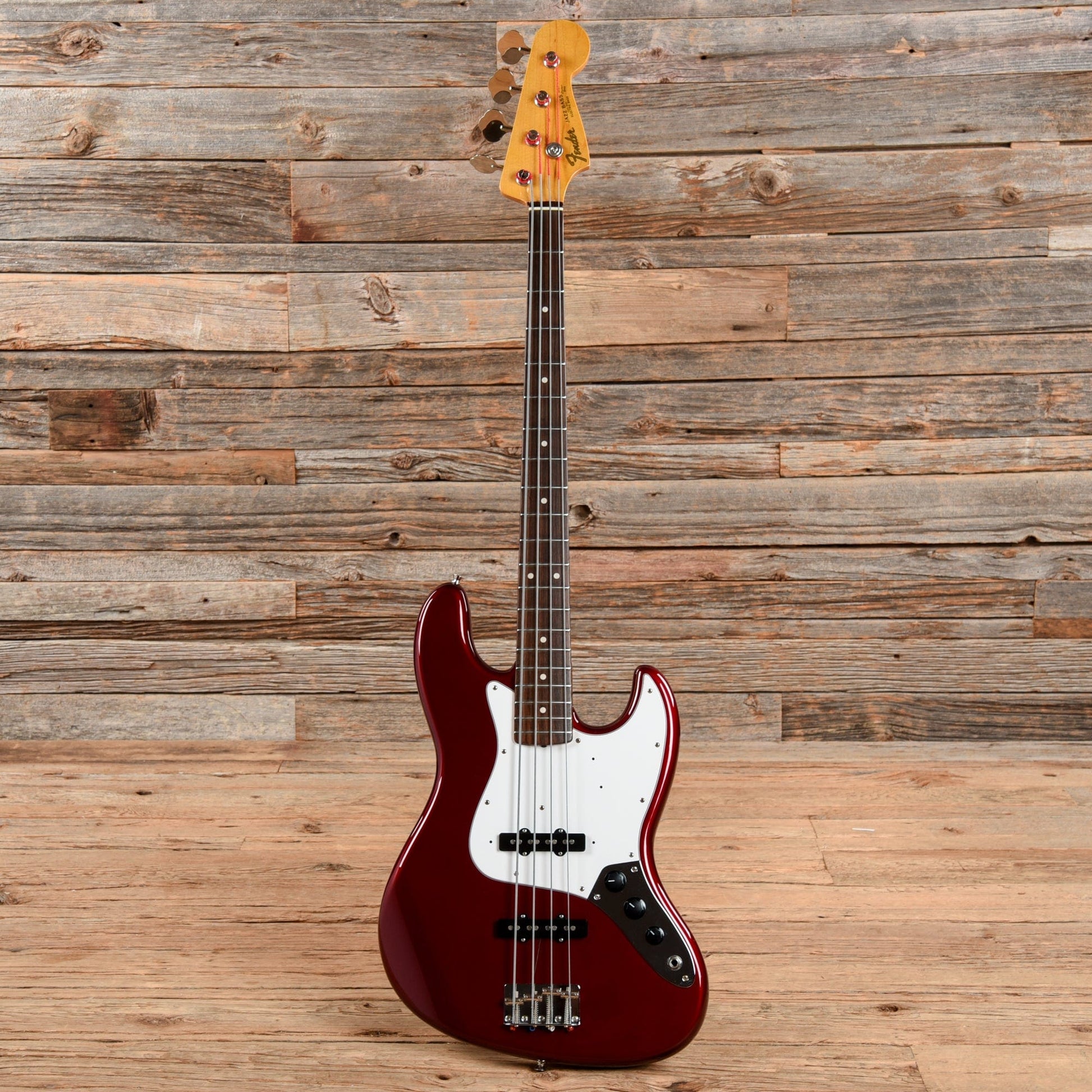 Fender JB-62 Jazz Bass Candy Apple Red Bass Guitars / 4-String