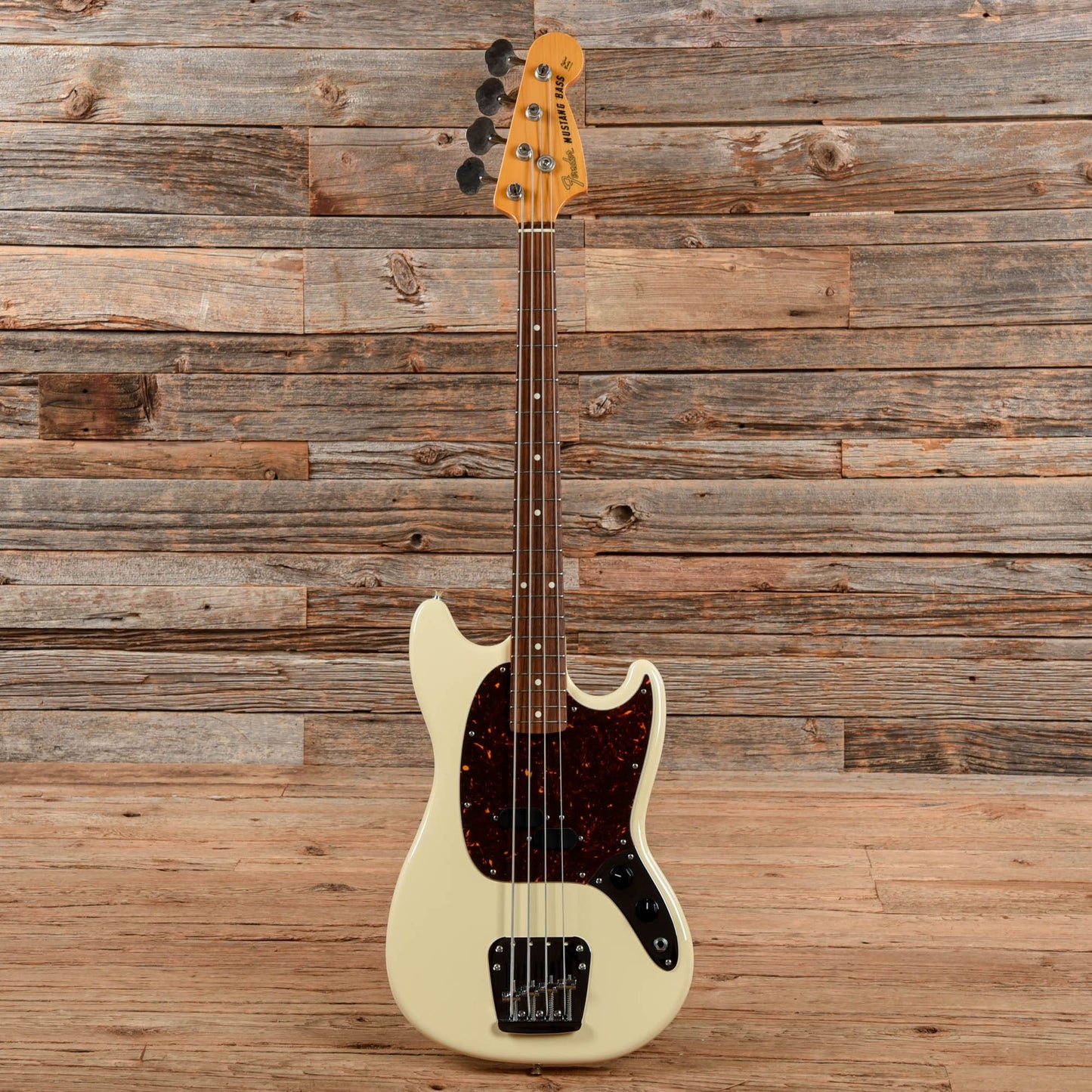 Fender Mustang Bass Vintage White 2007 Bass Guitars / 4-String