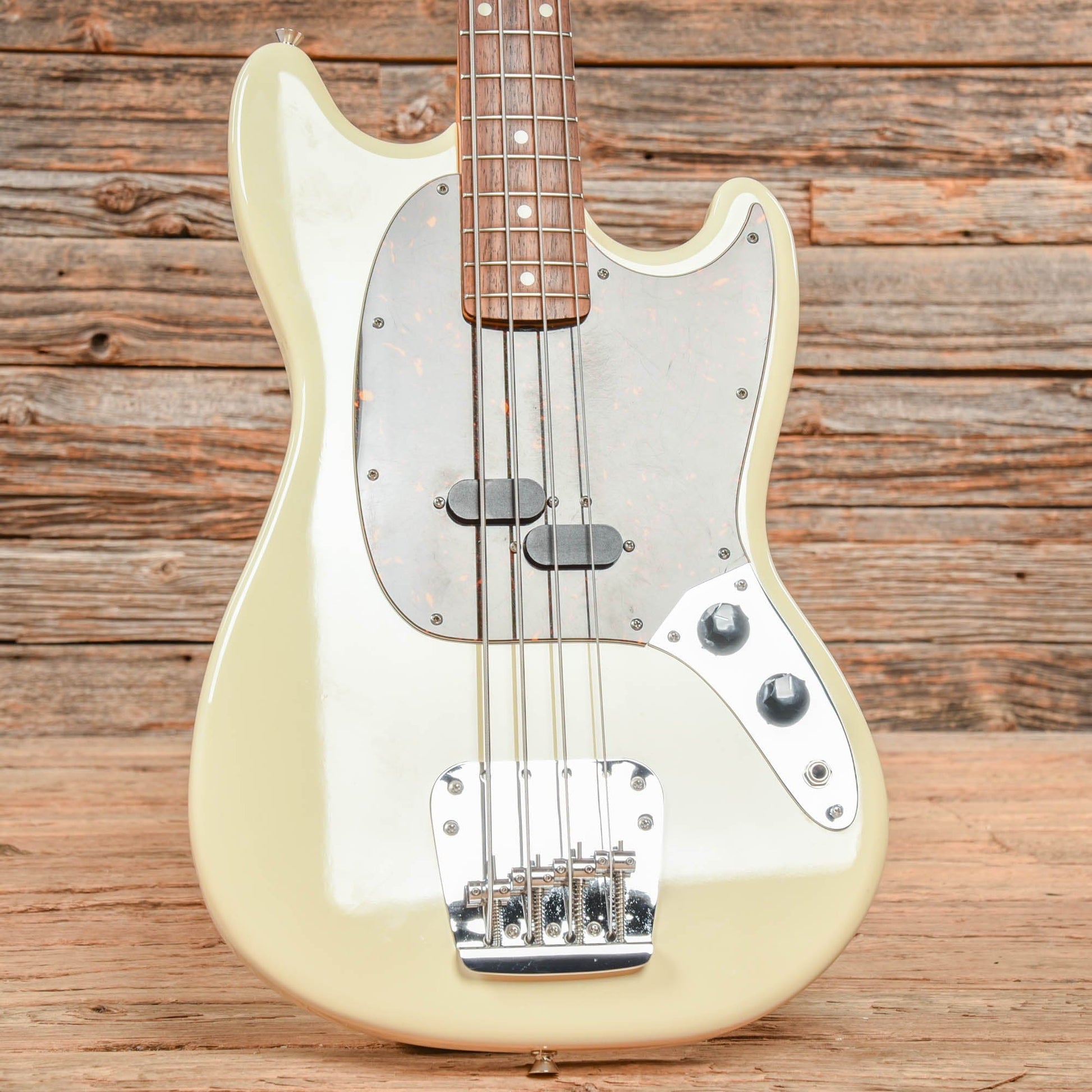 Fender Mustang Bass Vintage White 2007 Bass Guitars / 4-String