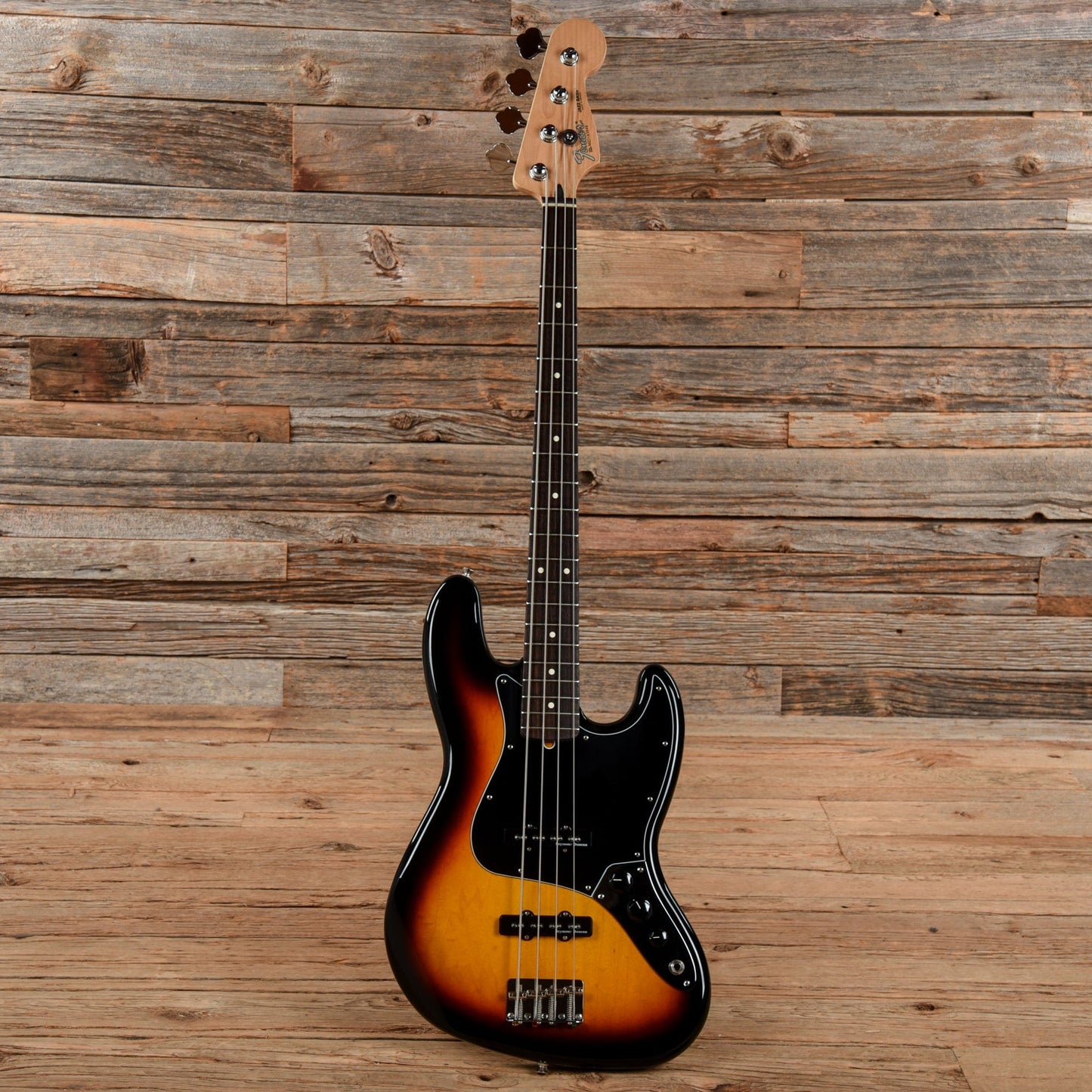 Fender Standard Jazz Bass Sunburst 2007 Bass Guitars / 4-String