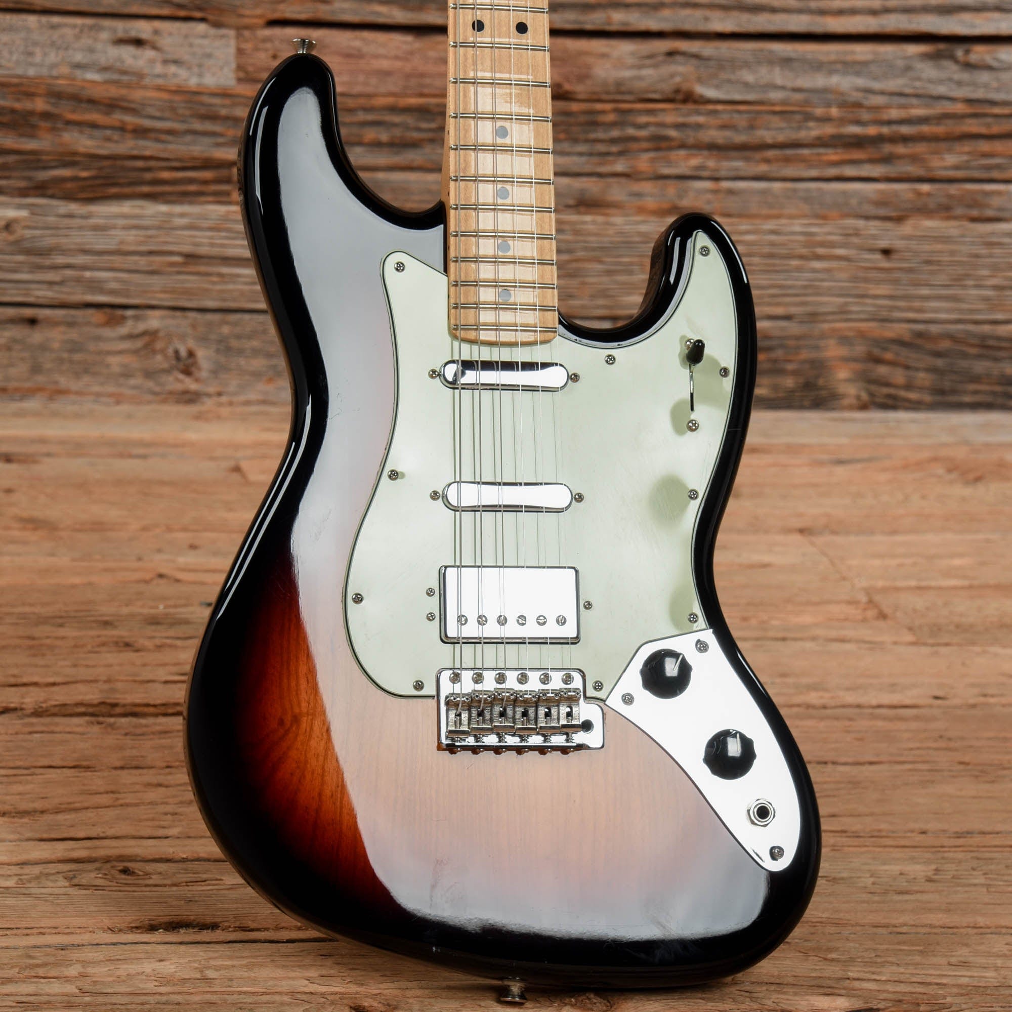 Fender Alternate Reality Sixty Six Sunburst 2019 – Chicago Music Exchange