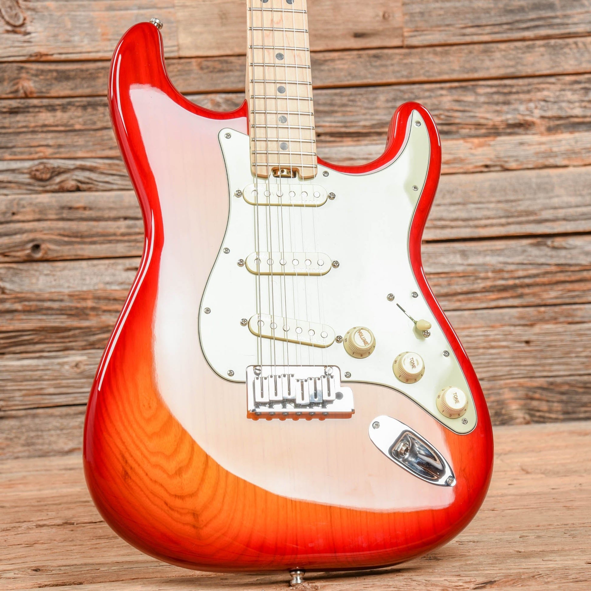 Fender American Elite Stratocaster Aged Cherry Sunburst 2019 Electric Guitars / Solid Body