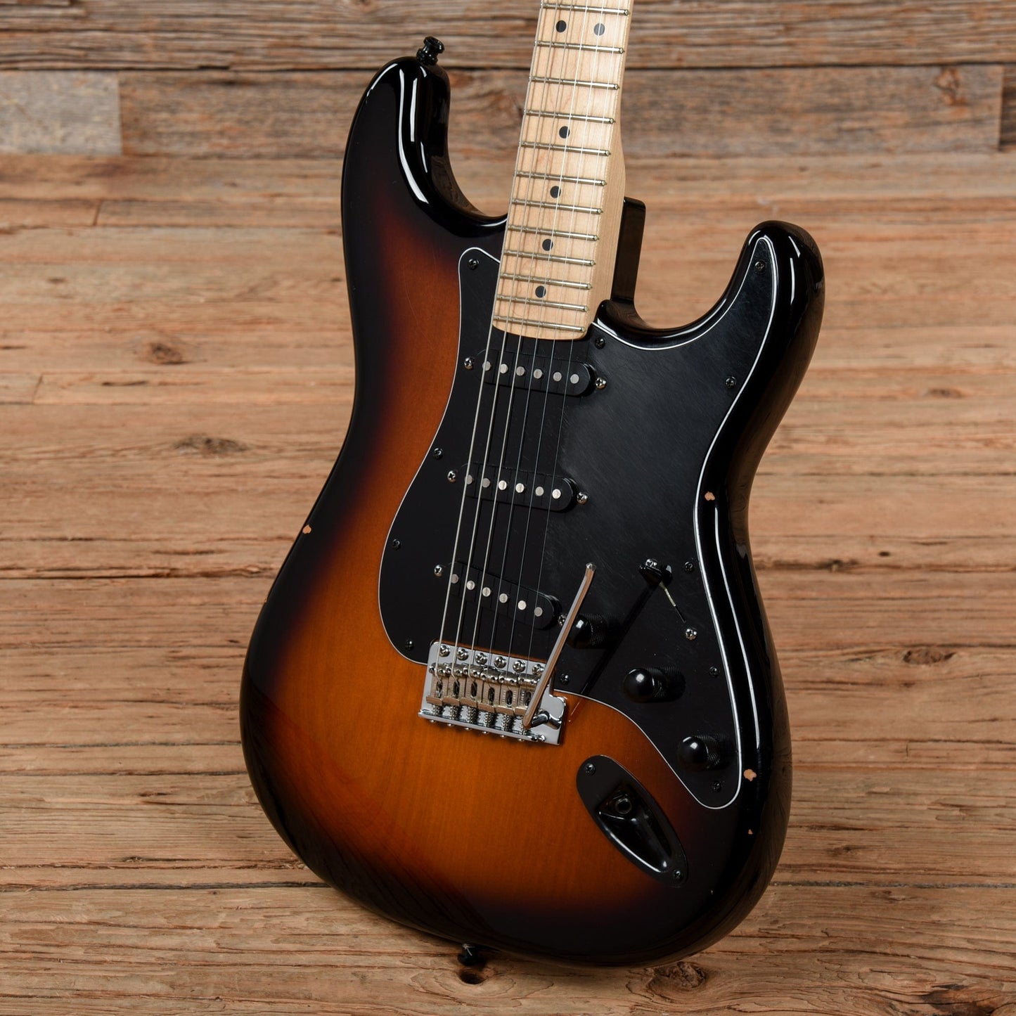 Fender American Special Stratocaster Sunburst 2013 Electric Guitars / Solid Body