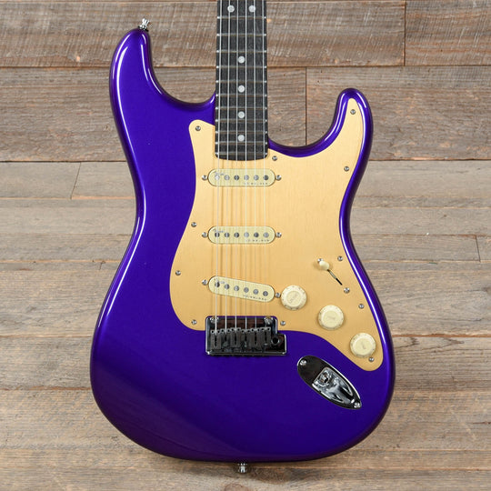 Fender American Ultra Stratocaster Plum Metallic w/Ebony Fingerboard & Anodized Gold Pickguard Electric Guitars / Solid Body