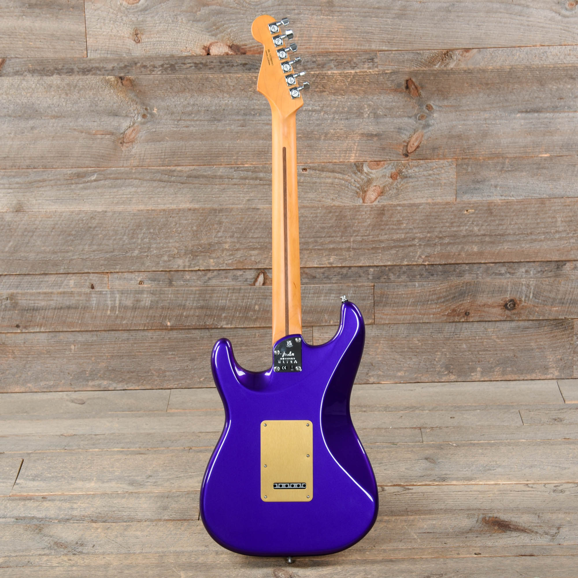 Fender American Ultra Stratocaster Plum Metallic w/Ebony Fingerboard & Anodized Gold Pickguard Electric Guitars / Solid Body