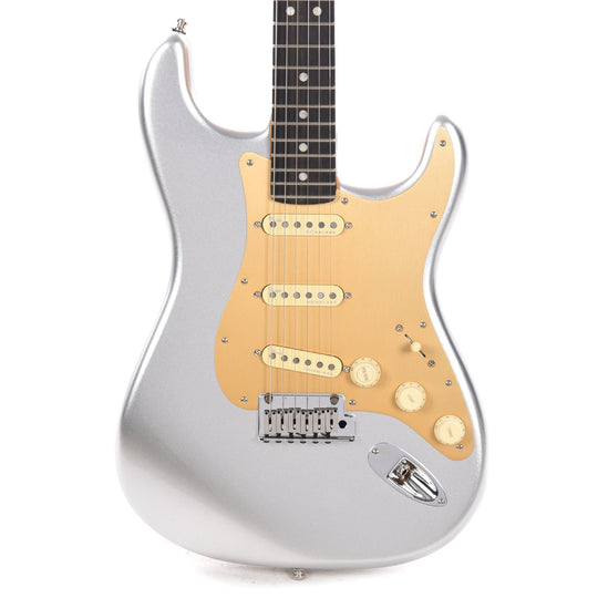 Fender American Ultra Stratocaster Quicksilver w/Ebony Fingerboard & Anodized Gold Pickguard Electric Guitars / Solid Body