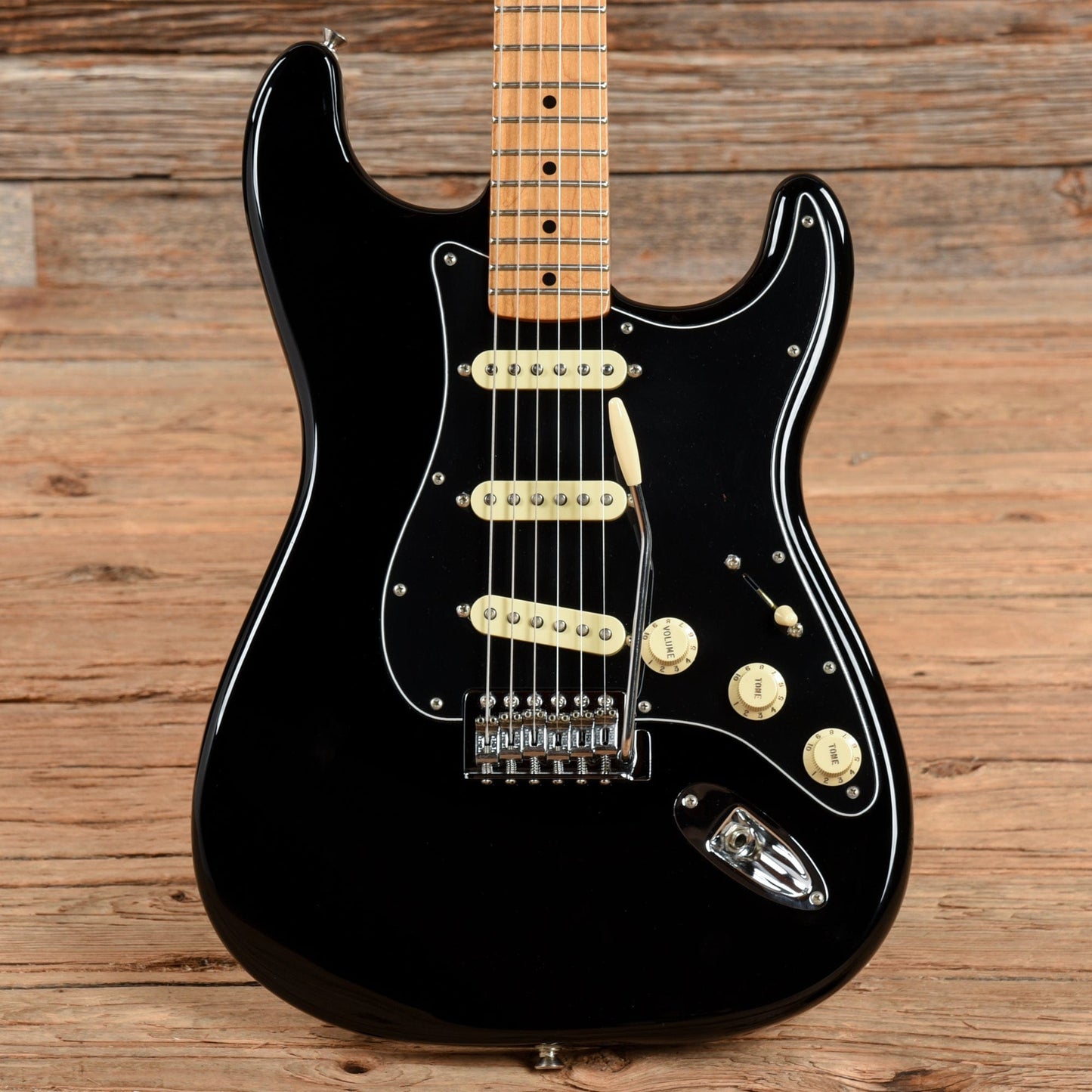 Fender FSR Standard Stratocaster Black 2018 Electric Guitars / Solid Body