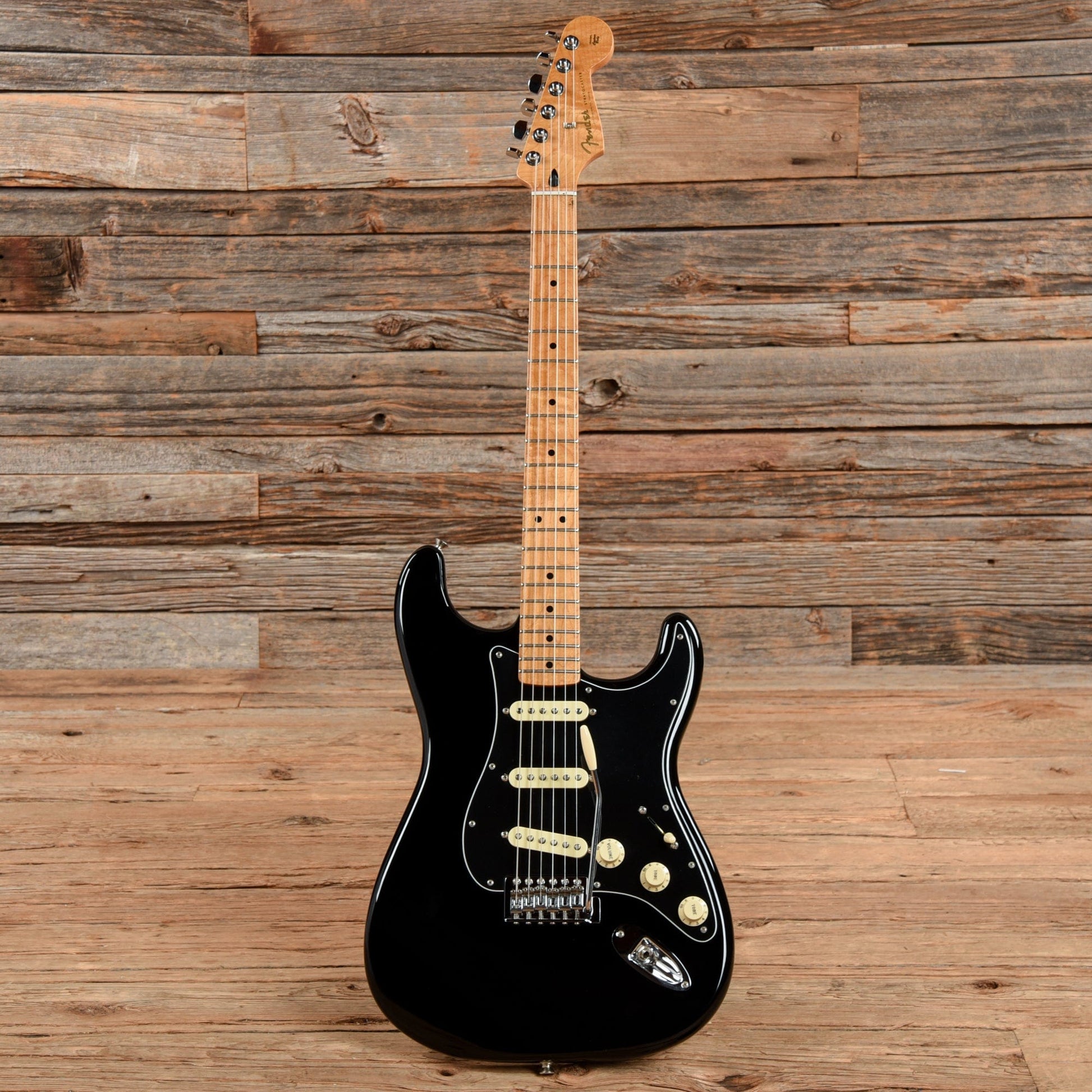 Fender FSR Standard Stratocaster Black 2018 Electric Guitars / Solid Body