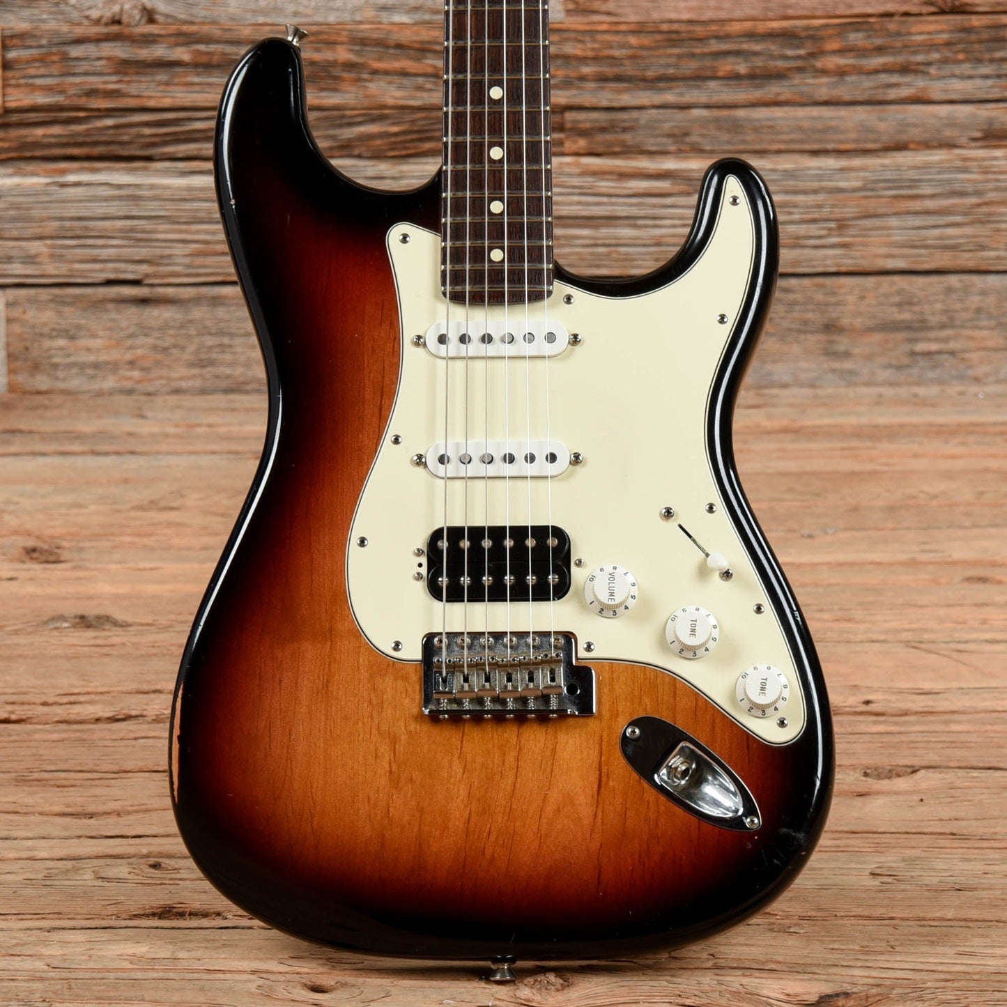 Fender Highway One Stratocaster HSS Sunburst 2007 Electric Guitars / Solid Body