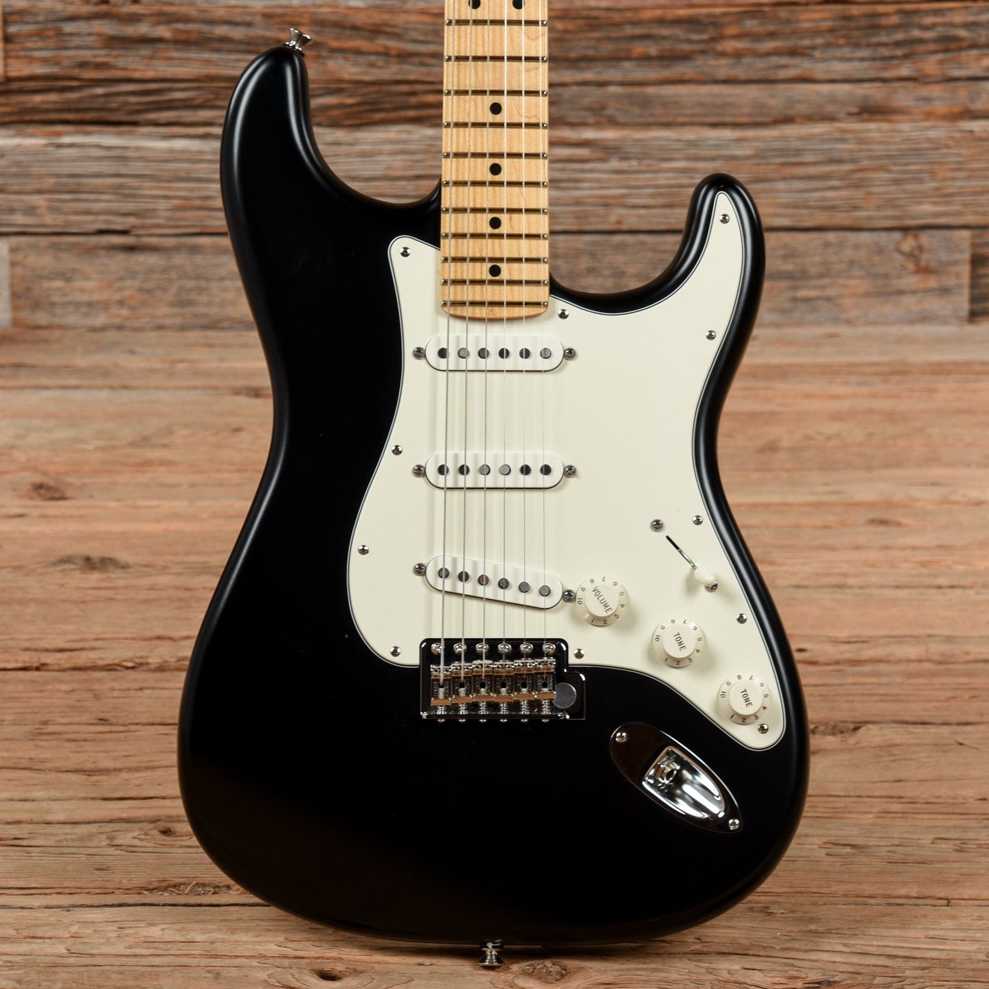 Fender Highway One Stratocaster Satin Black 2011 Electric Guitars / Solid Body