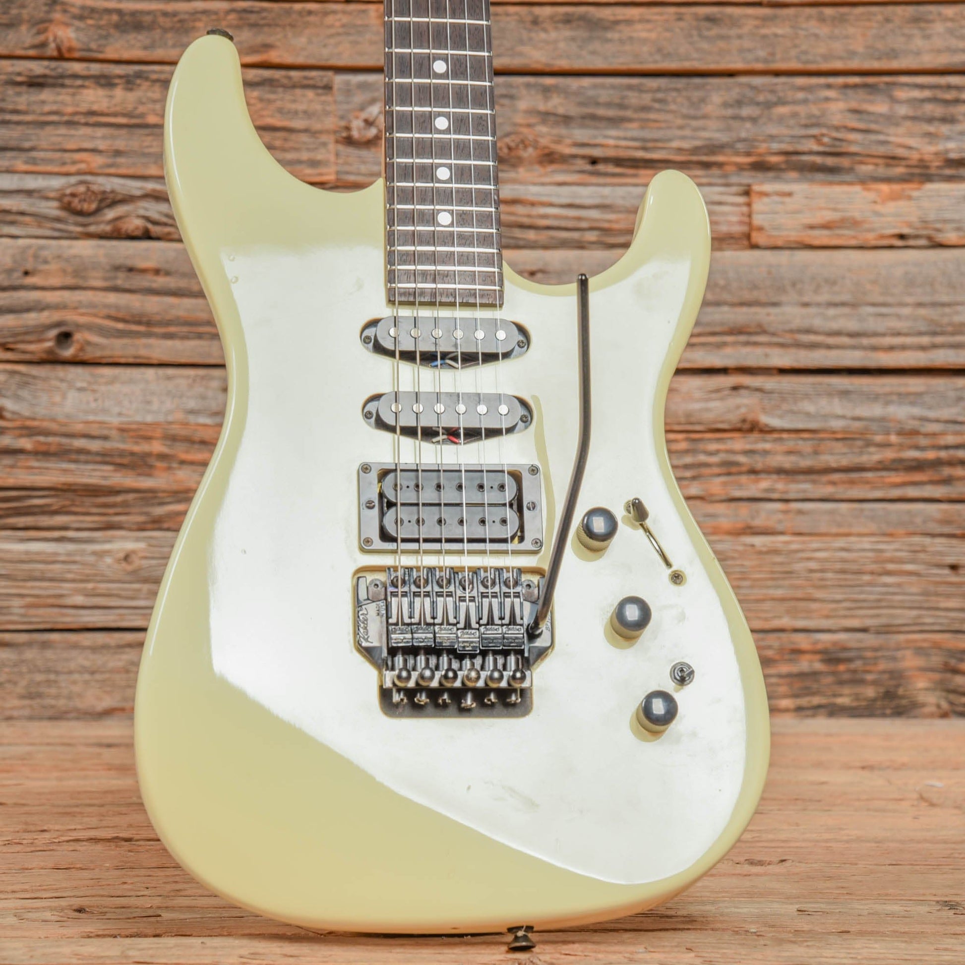 Fender HM Strat HSS Bright White 1989 Electric Guitars / Solid Body