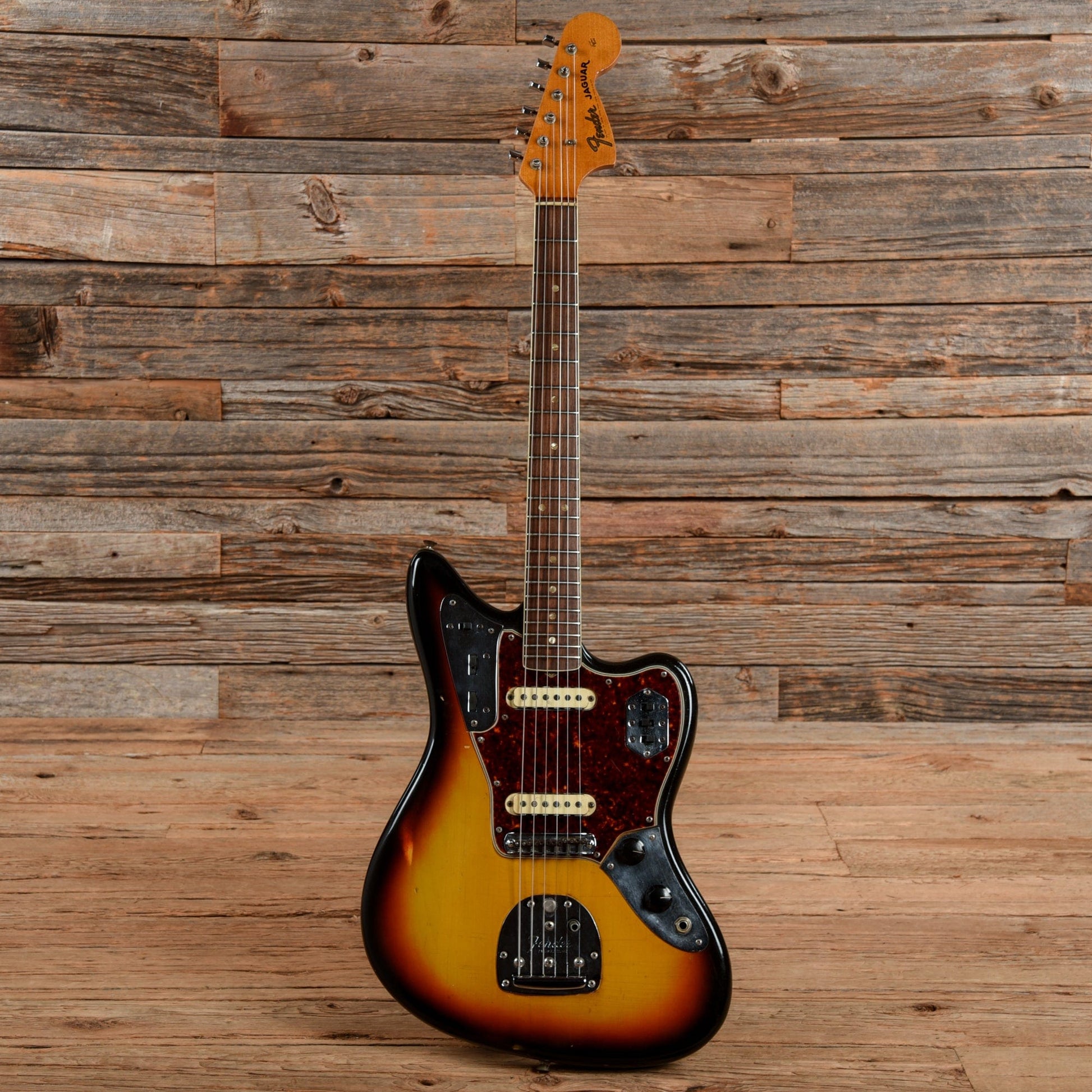 Fender Jaguar Sunburst 1966 Electric Guitars / Solid Body