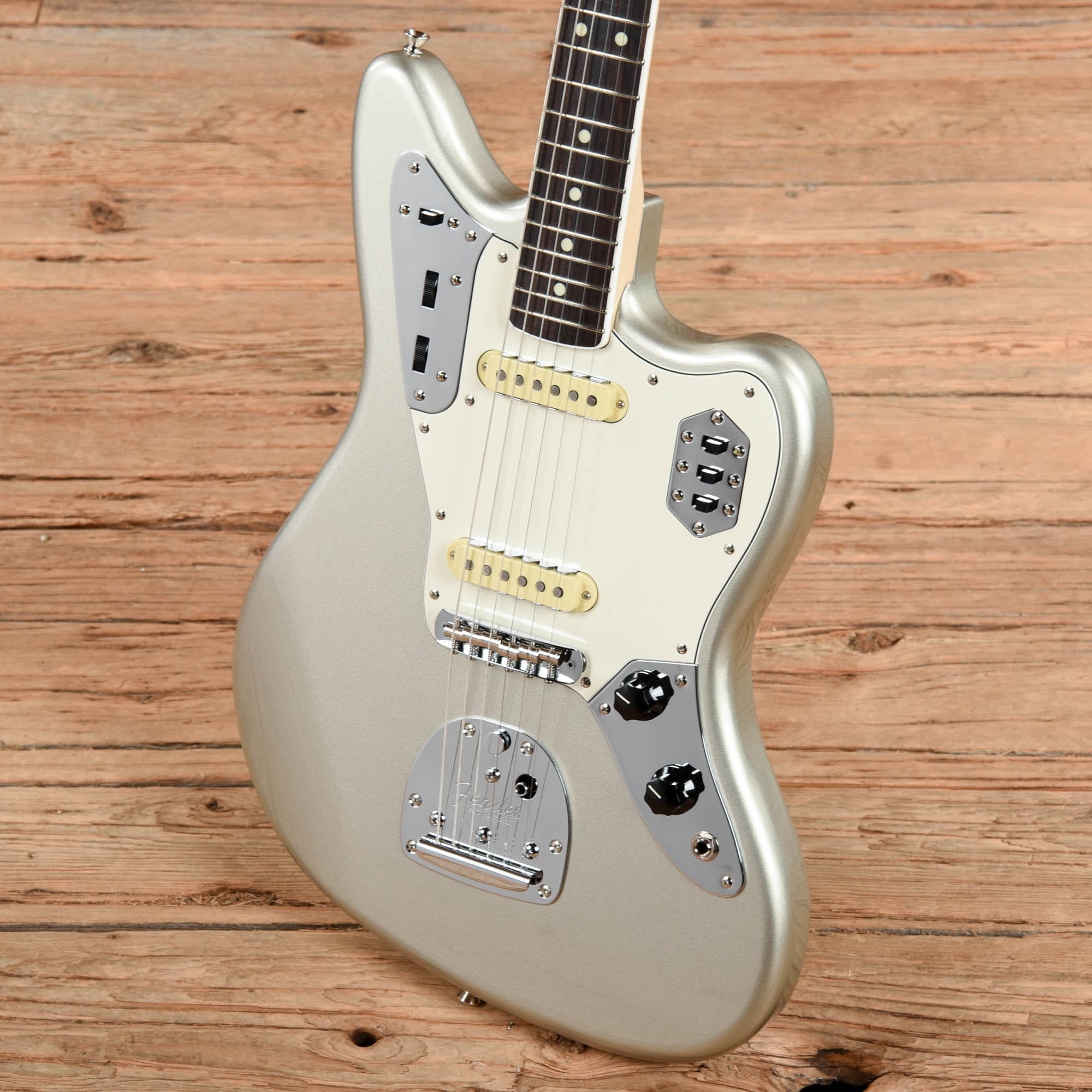 Fender MIJ Traditional II Late '60s Jaguar Inca Silver 2023 