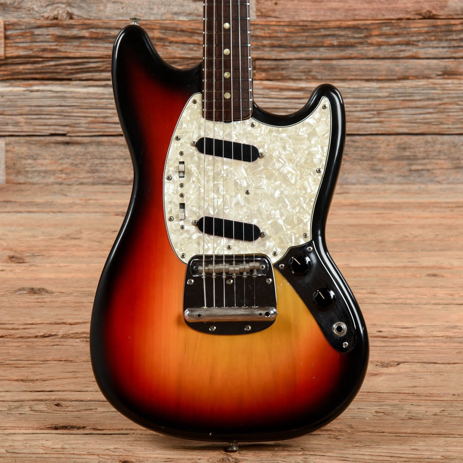 Fender Mustang Sunburst Electric Guitars / Solid Body