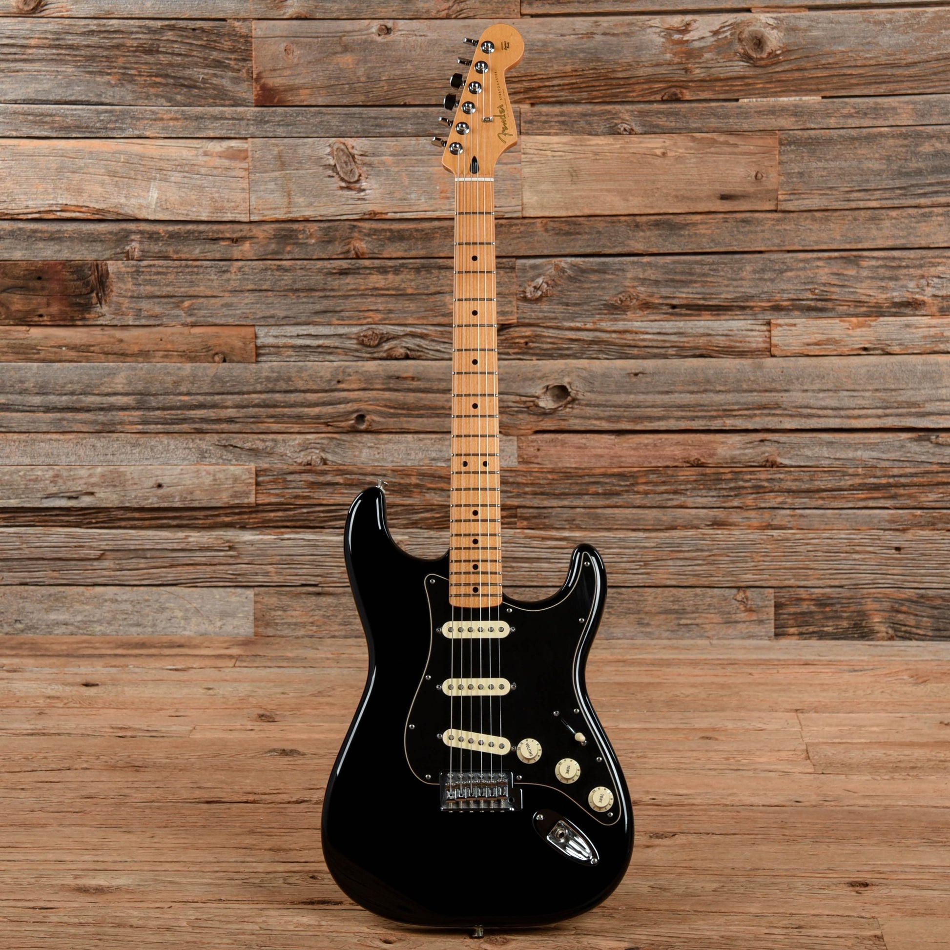 Fender Standard Stratocaster Black 2012 Electric Guitars / Solid Body