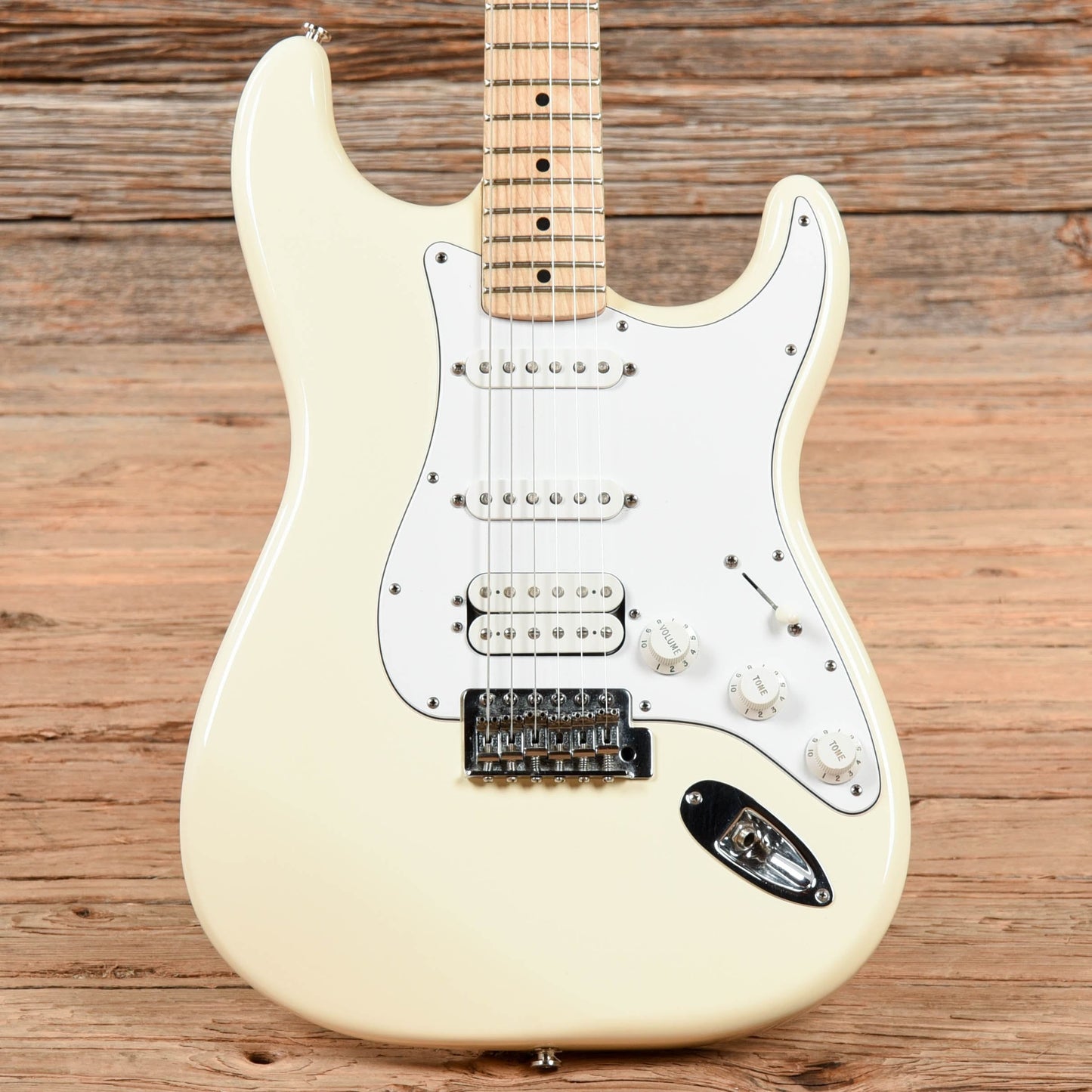 Fender Standard Stratocaster HSS Arctic White 2007 Electric Guitars / Solid Body