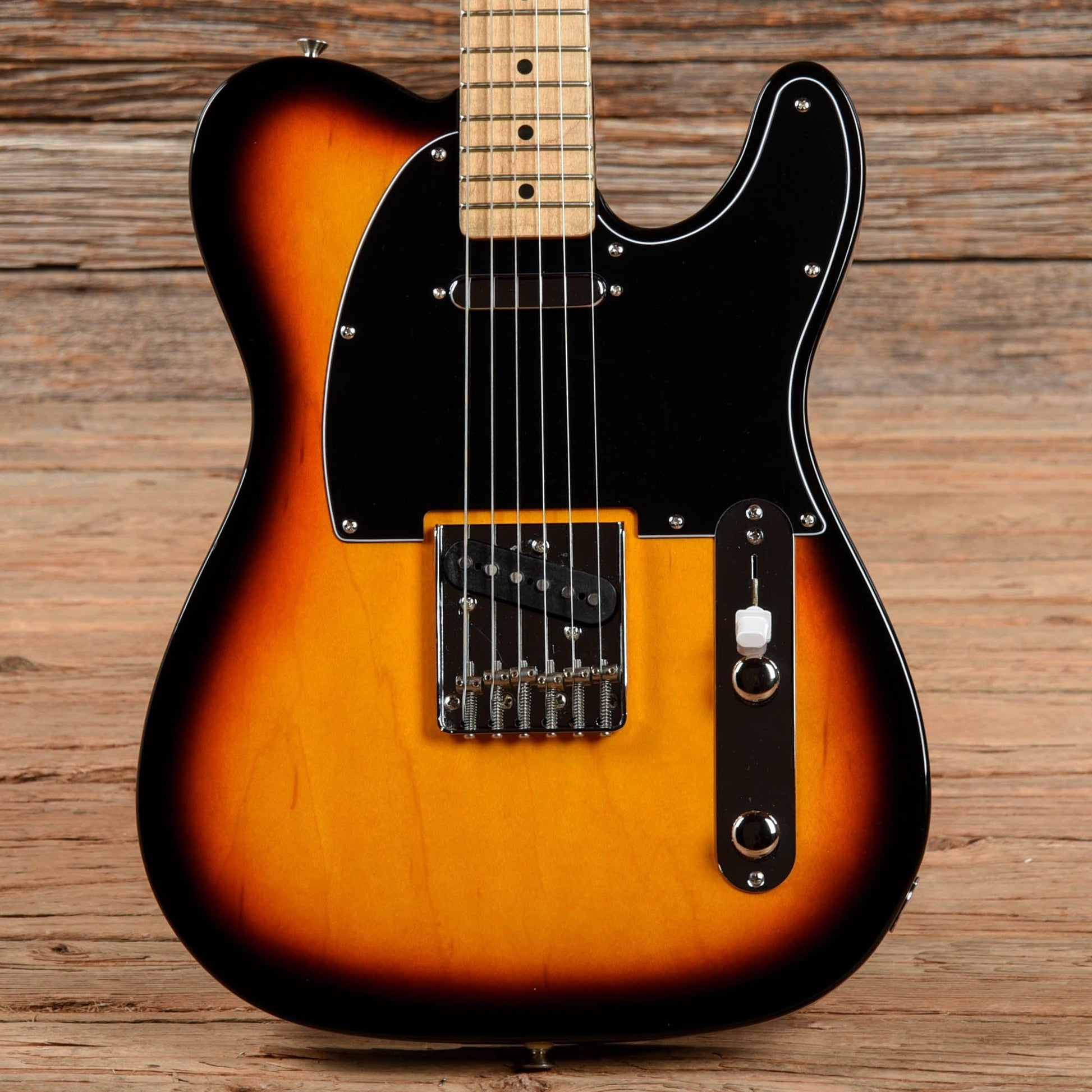 Fender Standard Telecaster Sunburst 2000 Electric Guitars / Solid Body