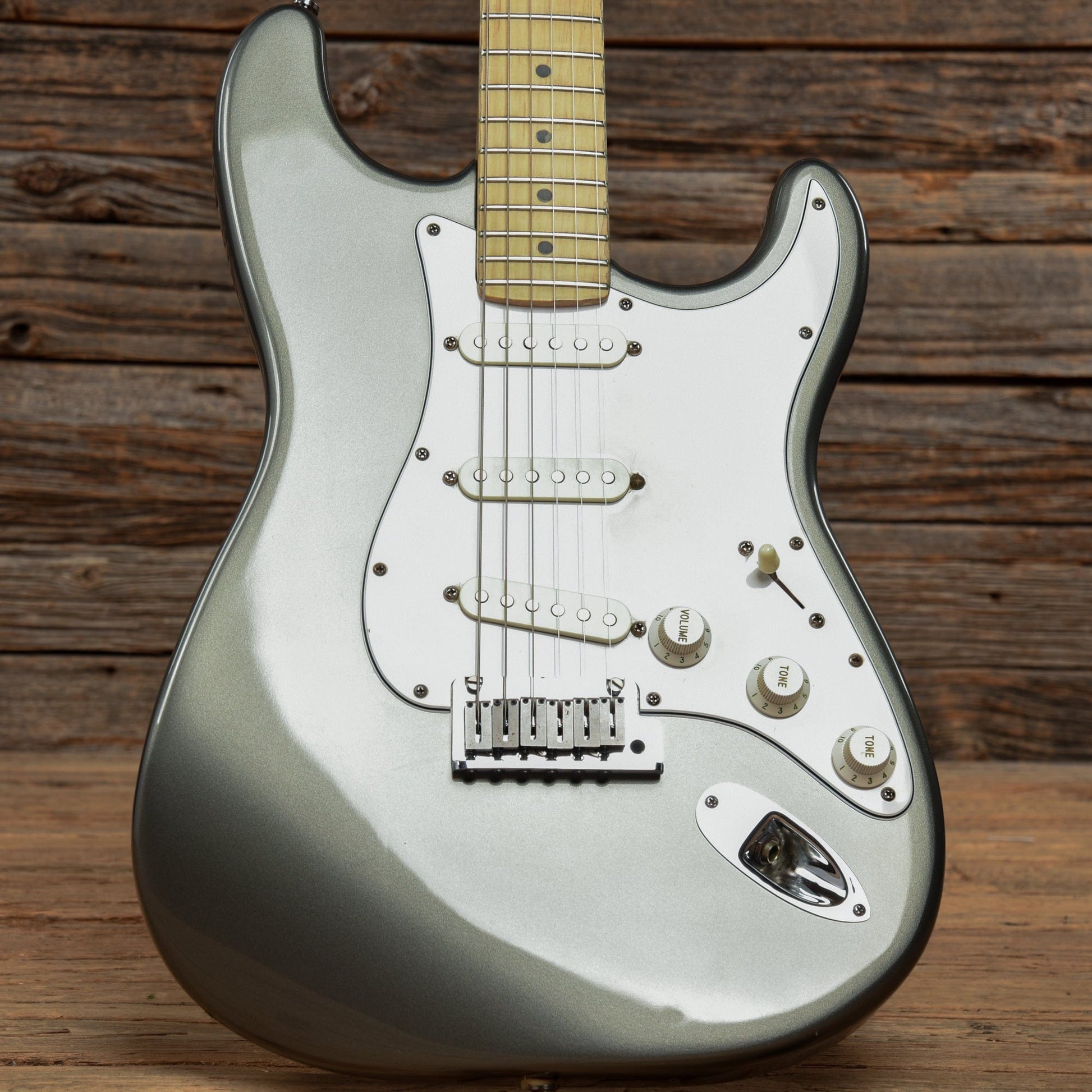 Fender Stratocaster Grey 1993 Electric Guitars / Solid Body