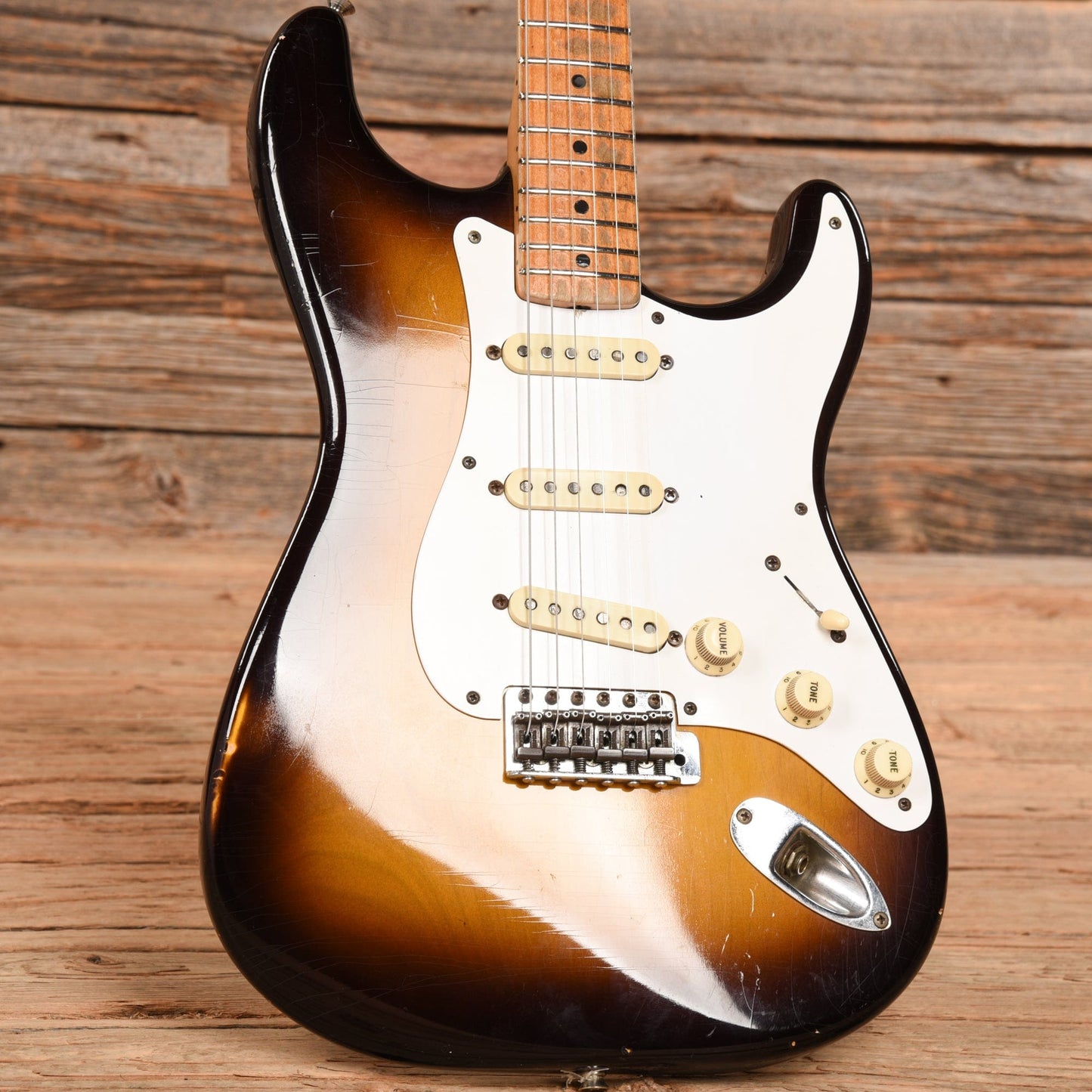 Fender Stratocaster Sunburst Refin 1957 Electric Guitars / Solid Body