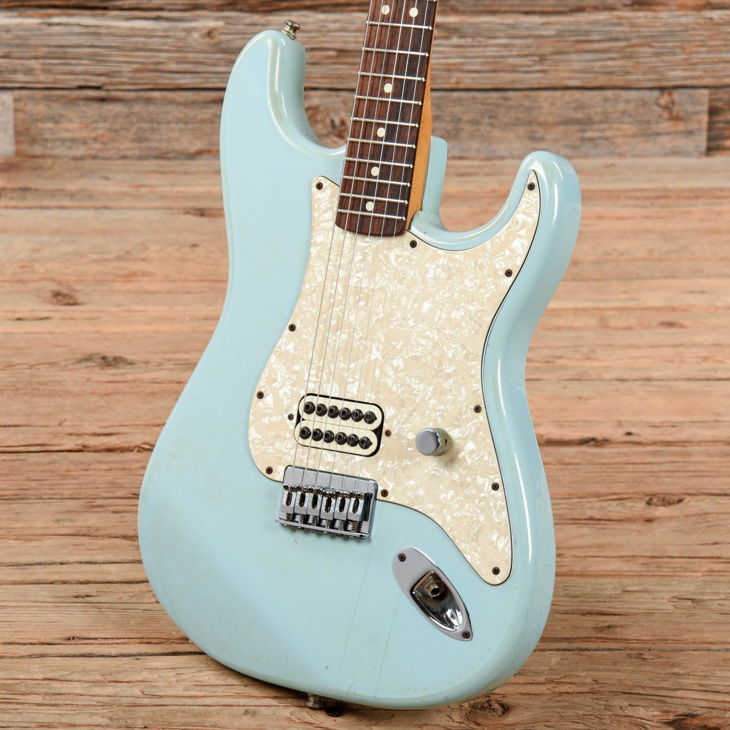 Fender Tom Delonge Stratocaster Daphne Blue 2002 Electric Guitars / Solid Body