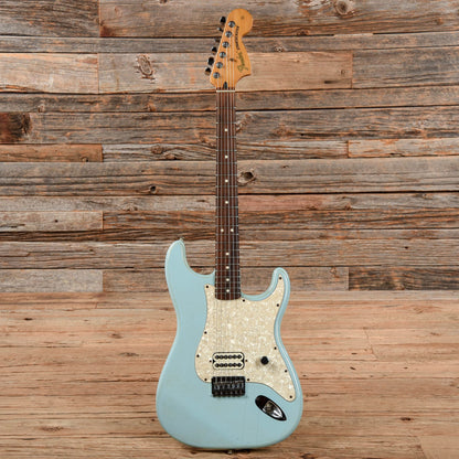 Fender Tom Delonge Stratocaster Daphne Blue 2002 Electric Guitars / Solid Body