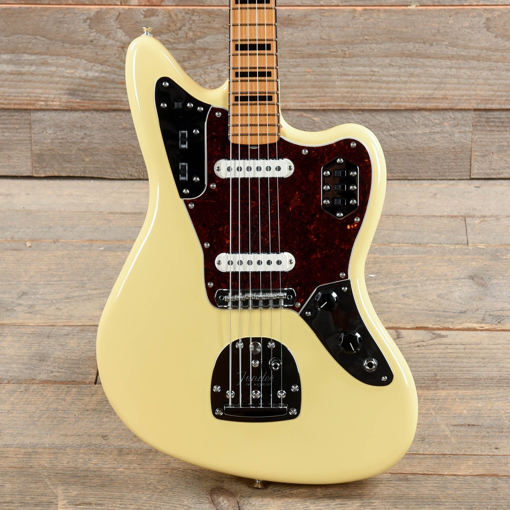 Fender Vintera II 70s Jaguar Vintage White Electric Guitars / Solid Body