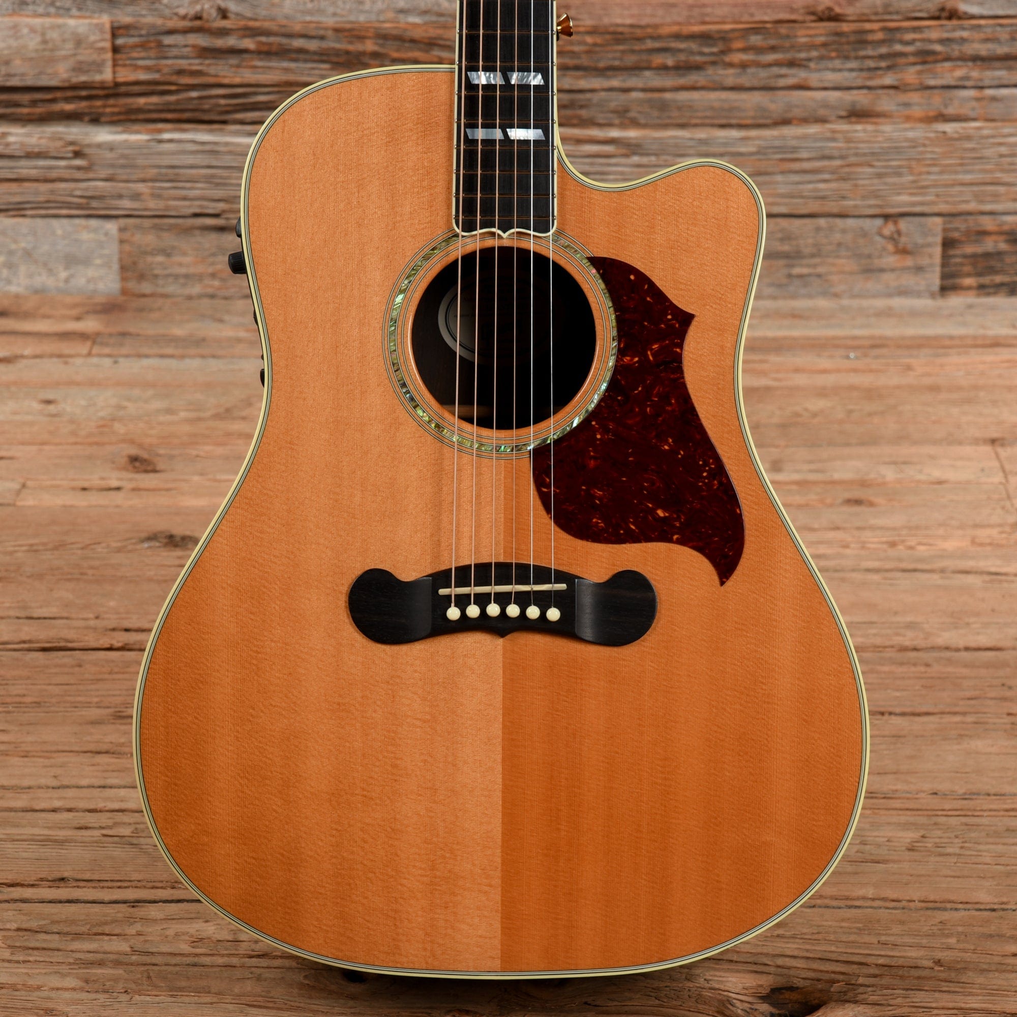 Gibson Songwriter Deluxe Studio EC Natural 2011 – Chicago Music Exchange