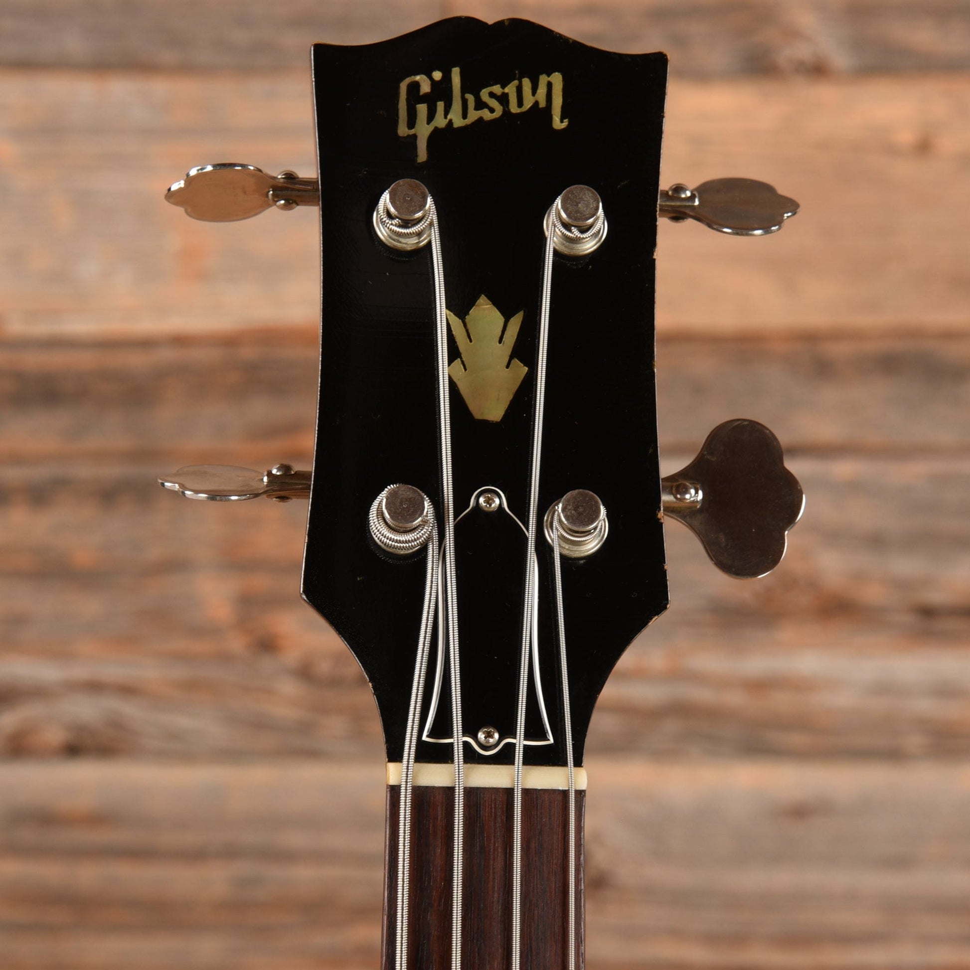 Gibson EB-2 Sunburst 1966 Bass Guitars / 4-String