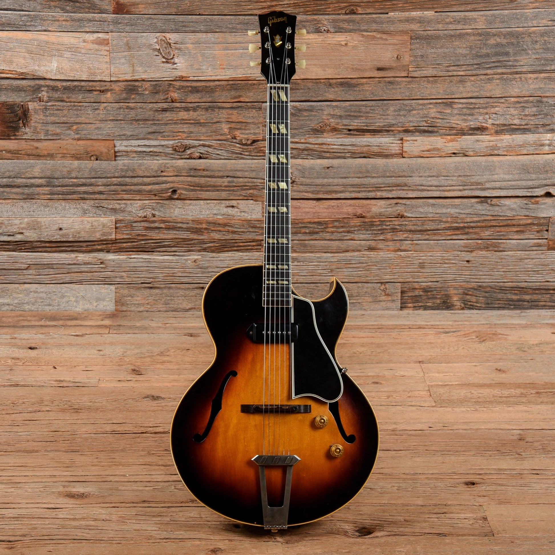 Gibson ES-175 Sunburst 1954 Electric Guitars / Hollow Body