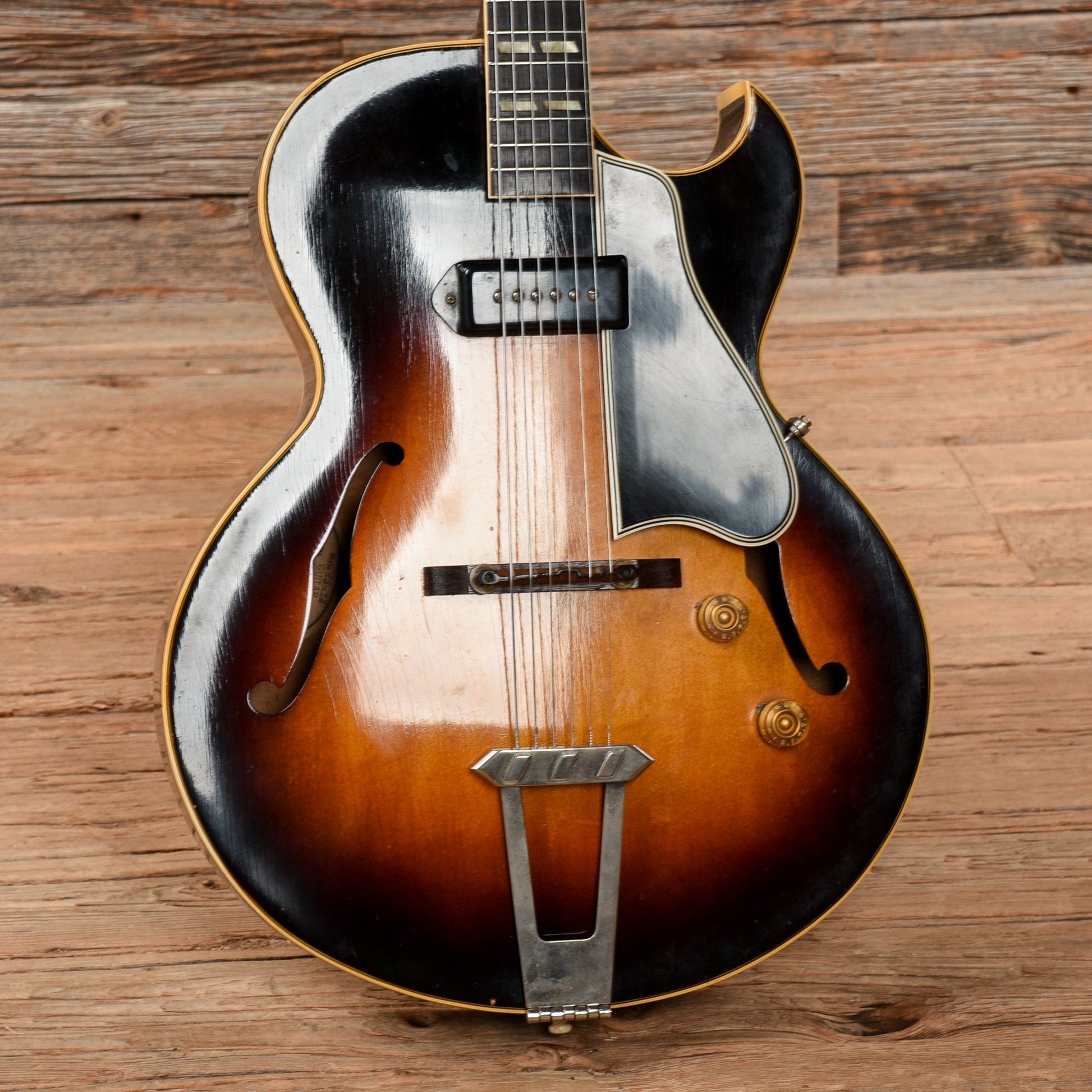 Gibson ES-175 Sunburst 1954 Electric Guitars / Hollow Body